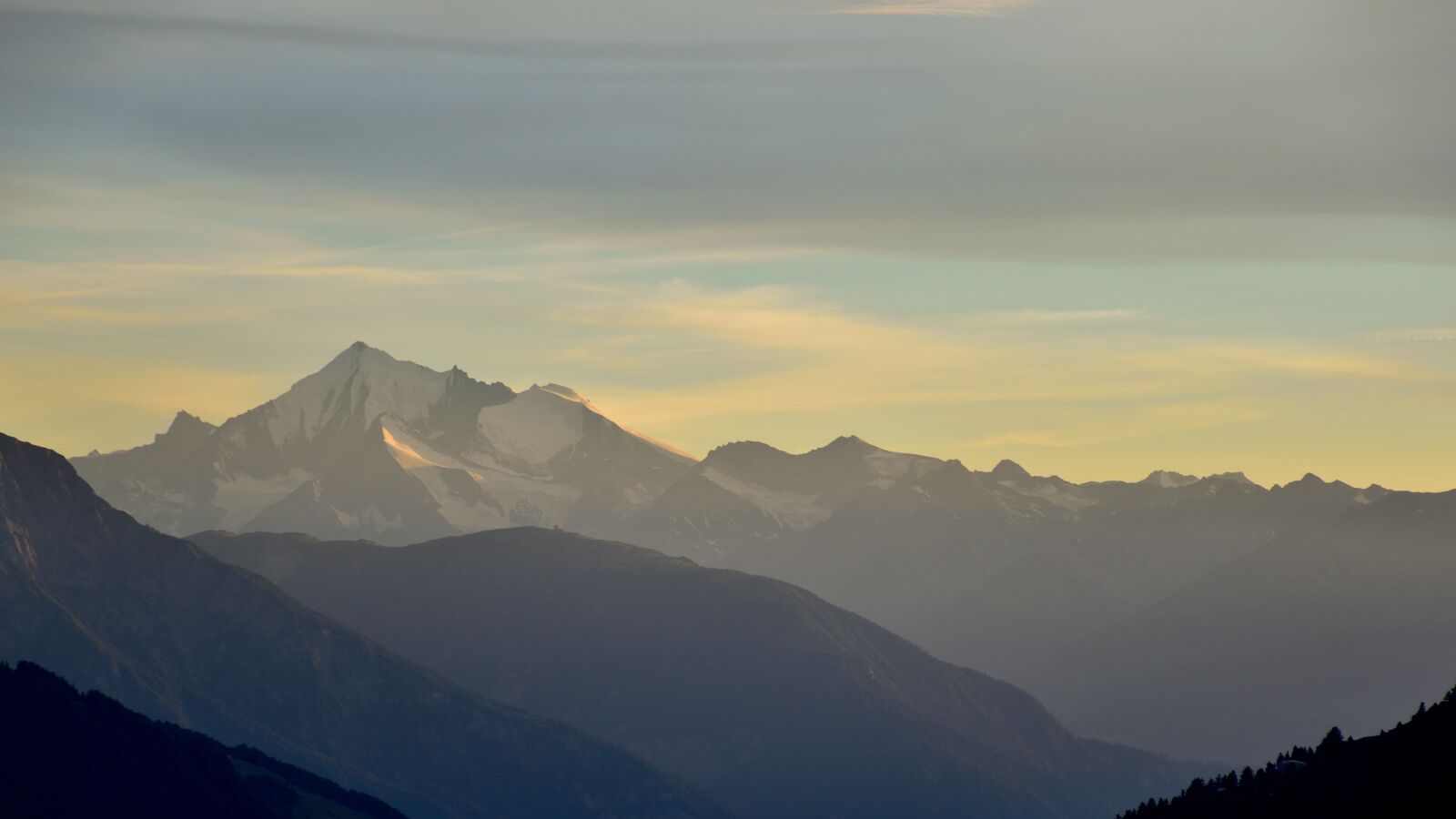 Nikon D5500 sample photo. Sunset, mountain, clouds photography