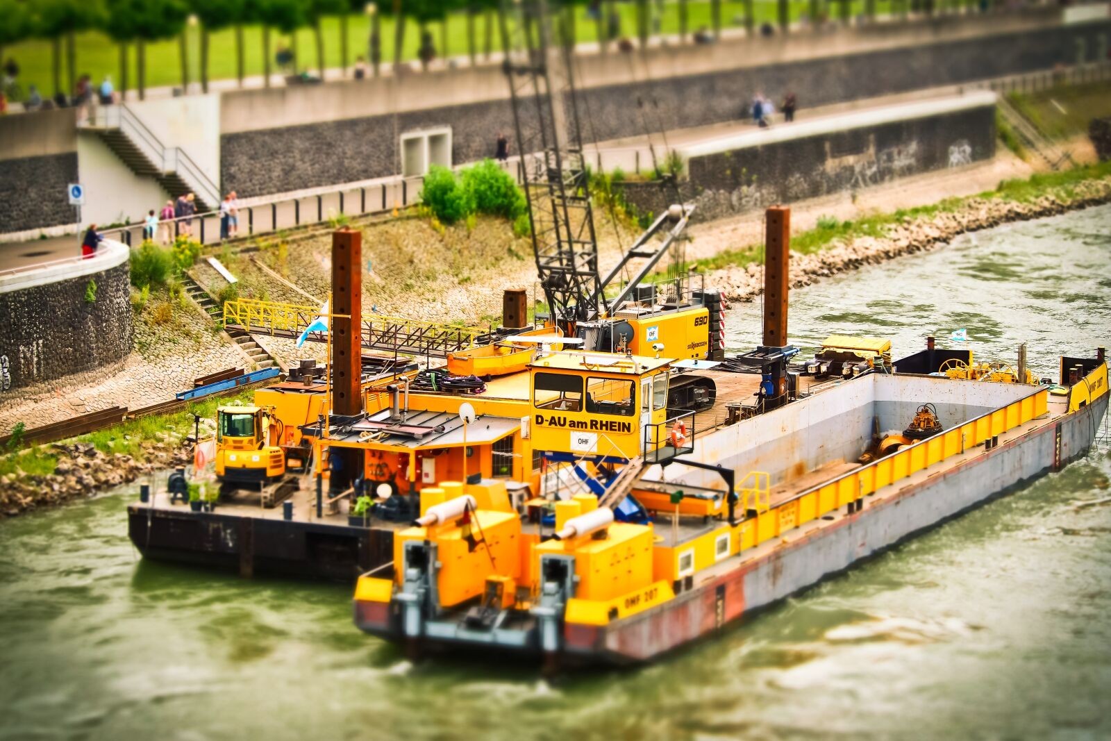 Olympus OM-D E-M10 sample photo. Dredgers, excavators, pebble photography