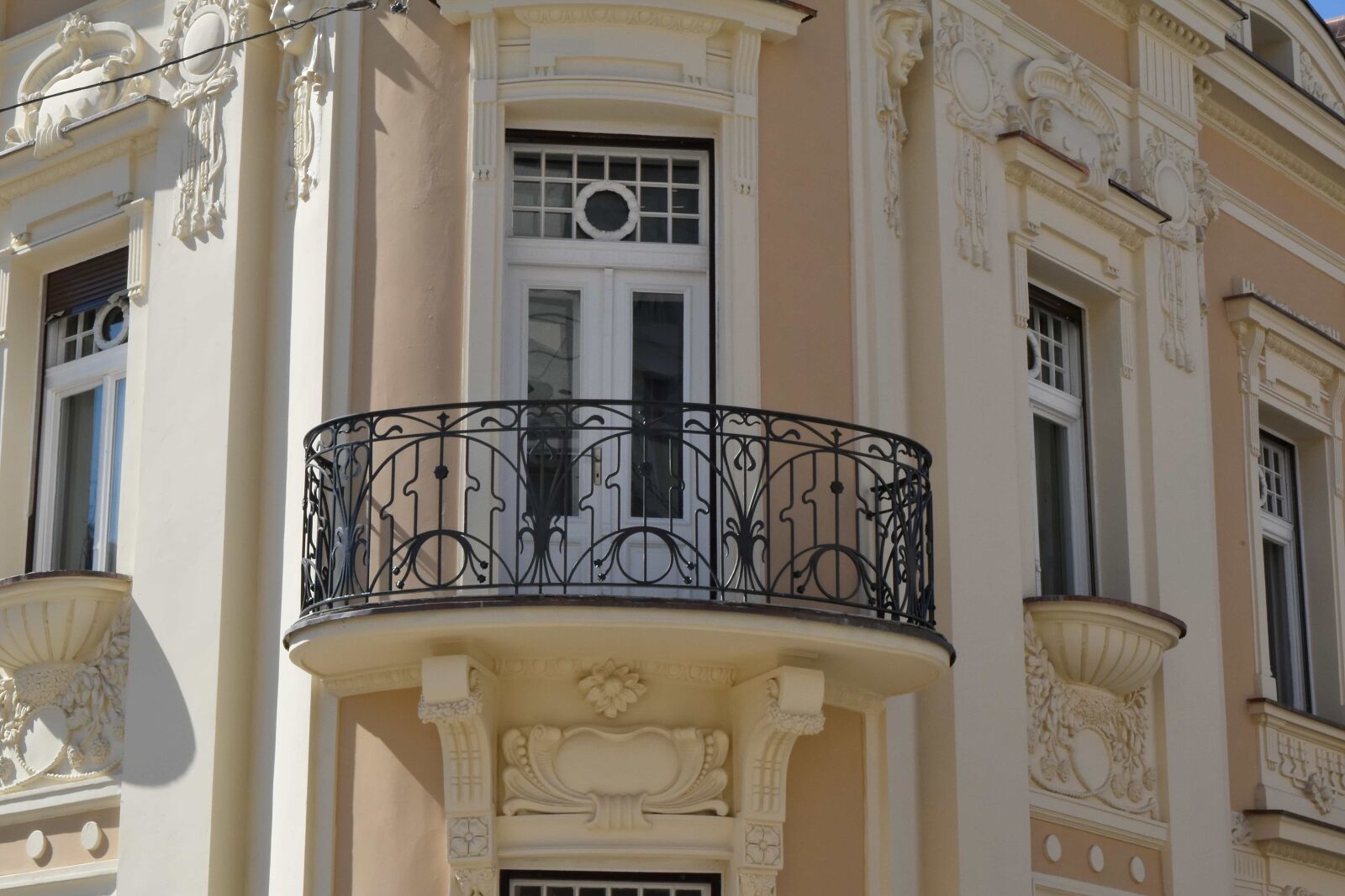 Nikon D5500 sample photo. Baroque, cast iron, european photography