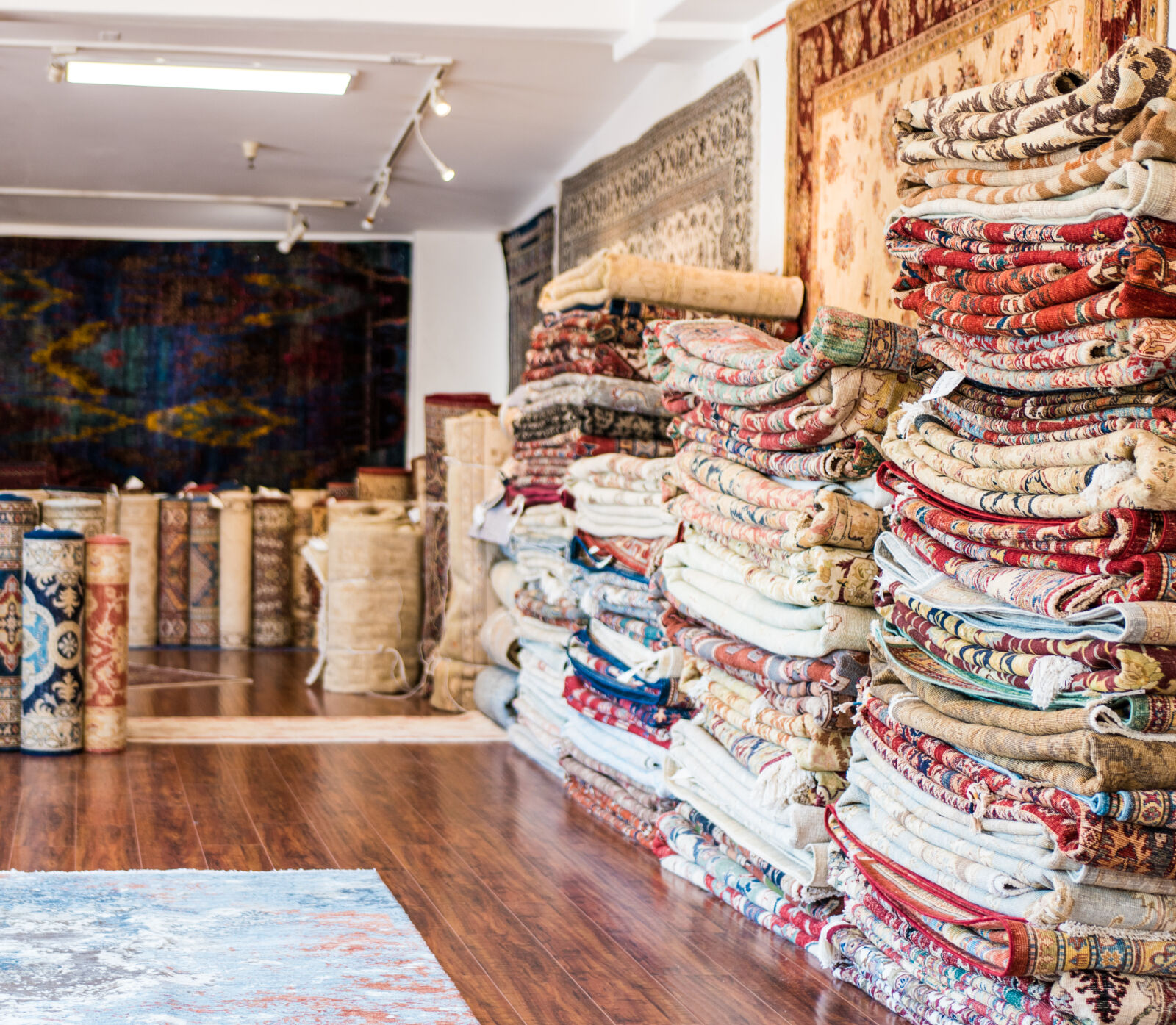 Sigma 18-35mm F1.8 DC HSM Art sample photo. Rugs, store photography