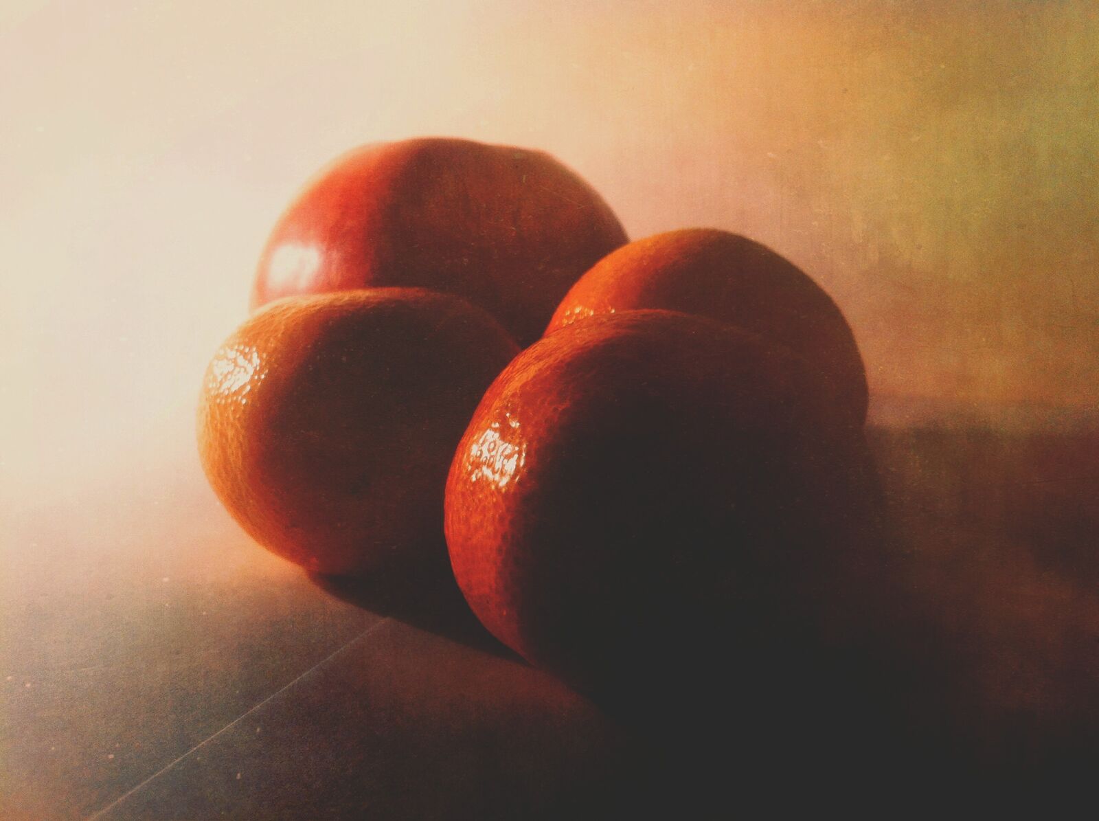 iPhone 4 back camera 3.85mm f/2.8 sample photo. Apple, home, light, mandarines photography