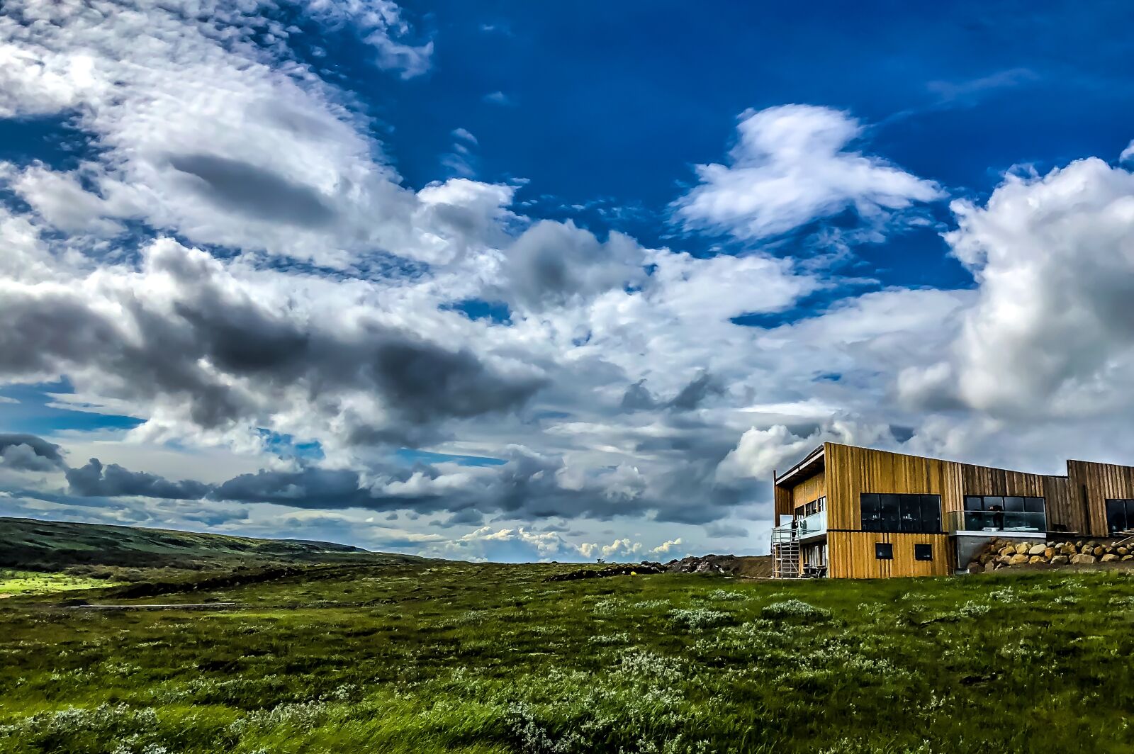 iPhone X back dual camera 4mm f/1.8 sample photo. Iceland, hdr, nature photography