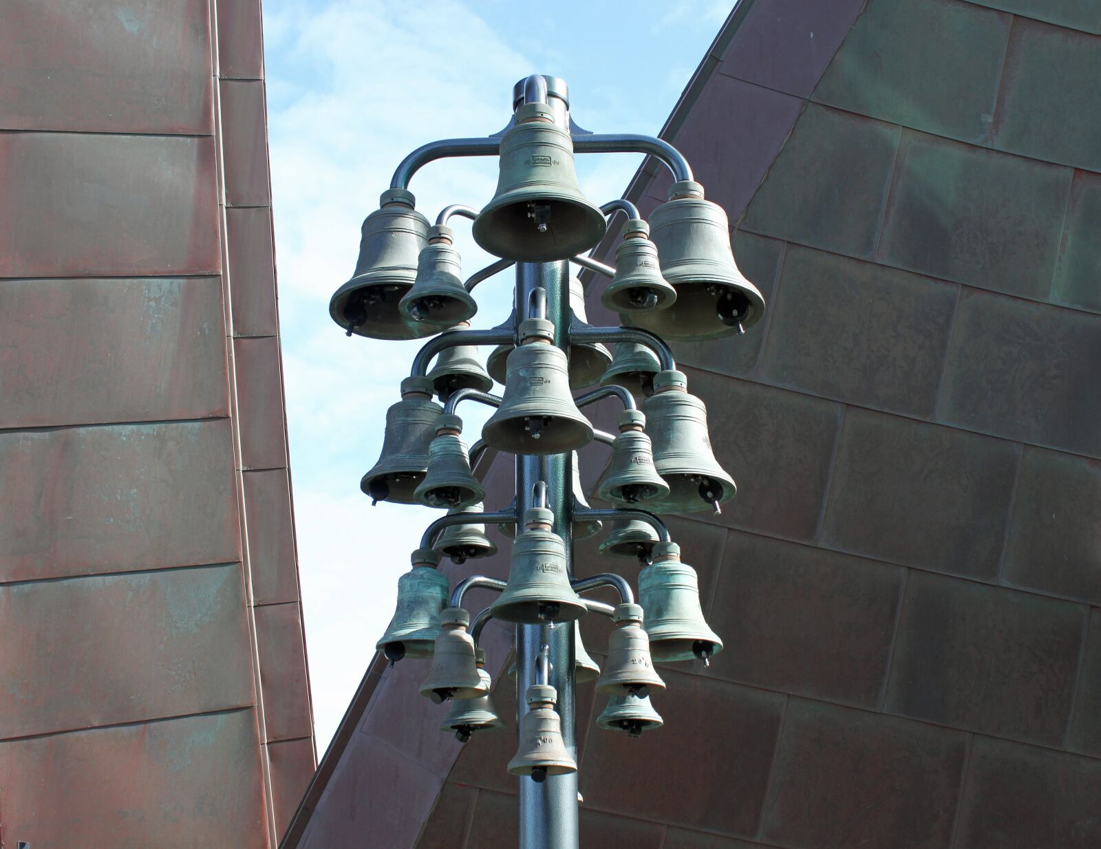 Canon EOS 500D (EOS Rebel T1i / EOS Kiss X3) sample photo. Bell tower, perth, building photography