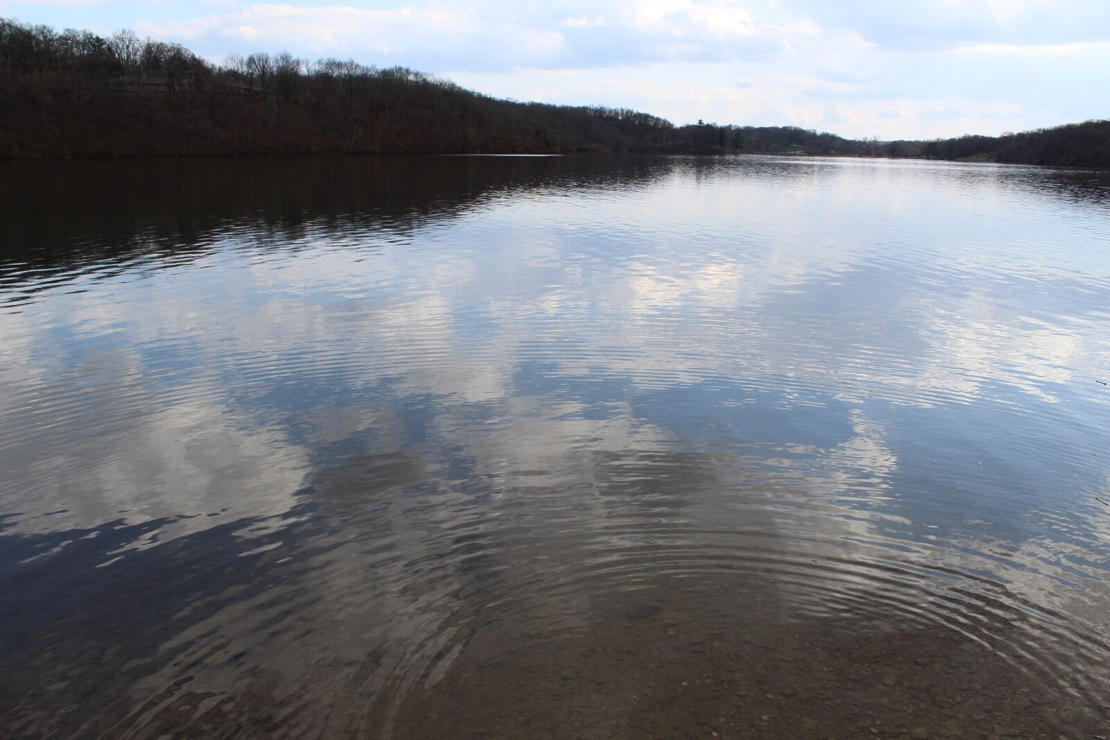 Canon EOS 1300D (EOS Rebel T6 / EOS Kiss X80) sample photo. Reflections, peaceful, calm photography