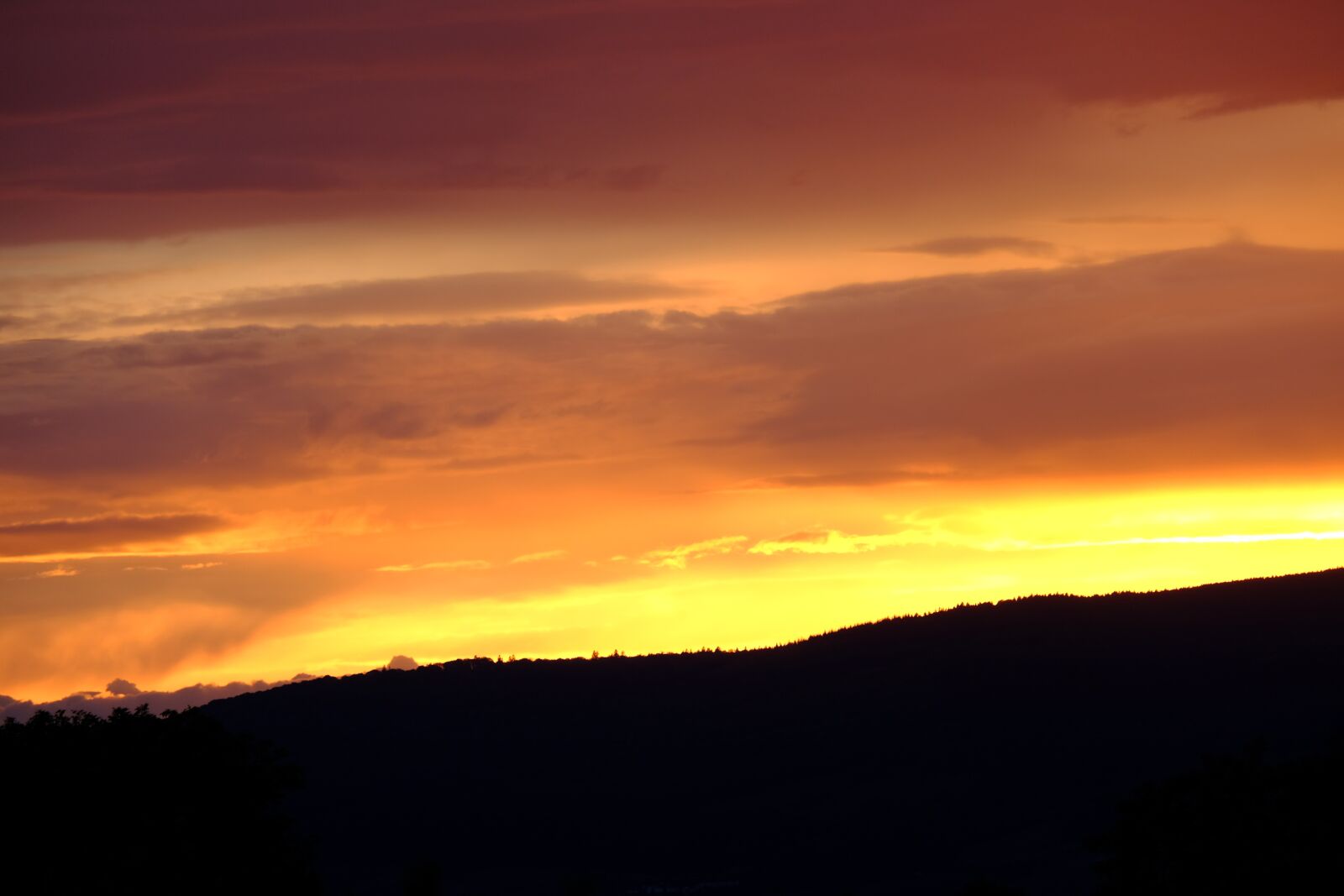 Fujifilm X-T20 + Fujifilm XC 50-230mm F4.5-6.7 OIS sample photo. Evening sky, sunset, afterglow photography