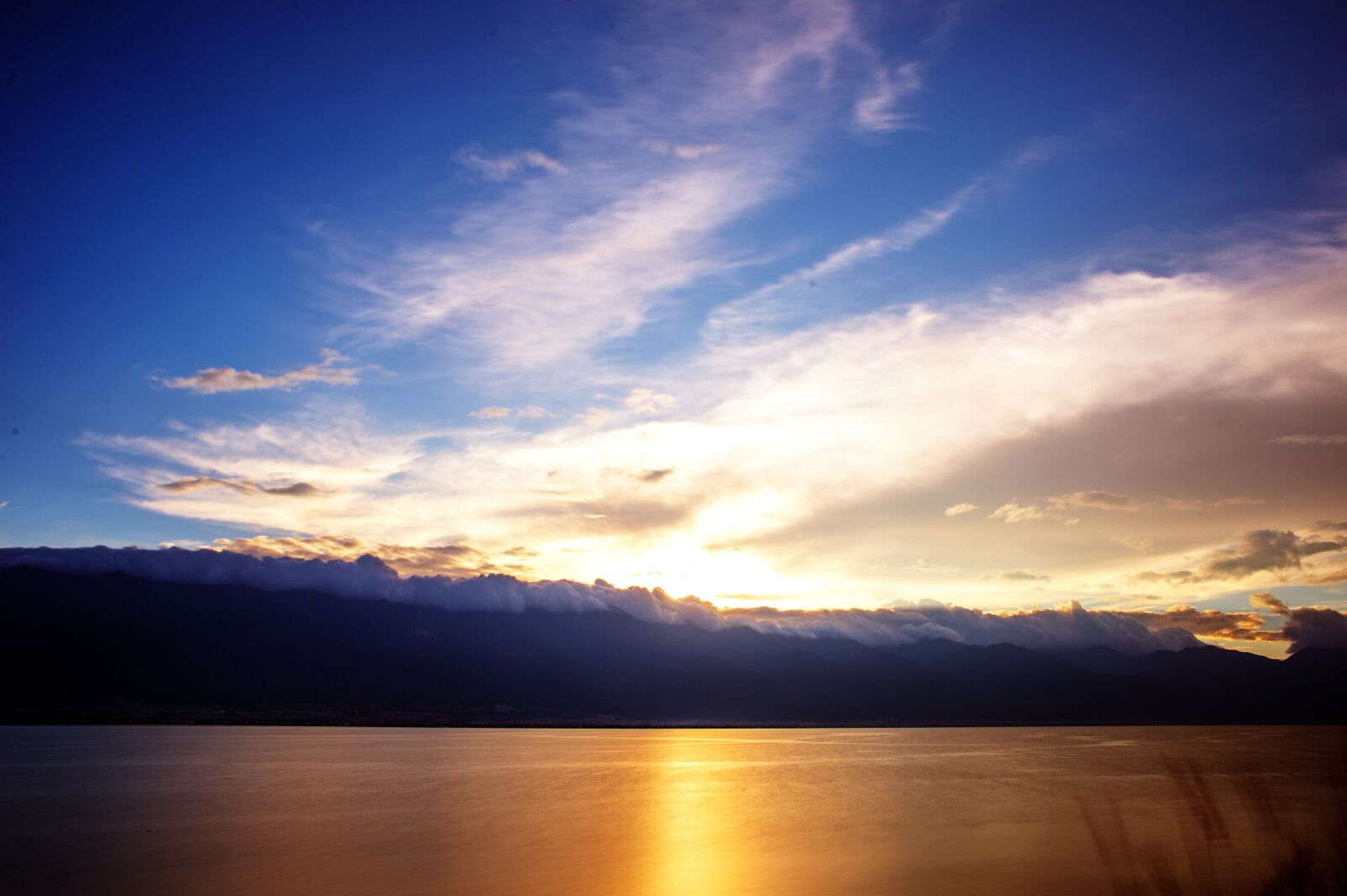 Nikon Df sample photo. Sunrise, lake, nature photography