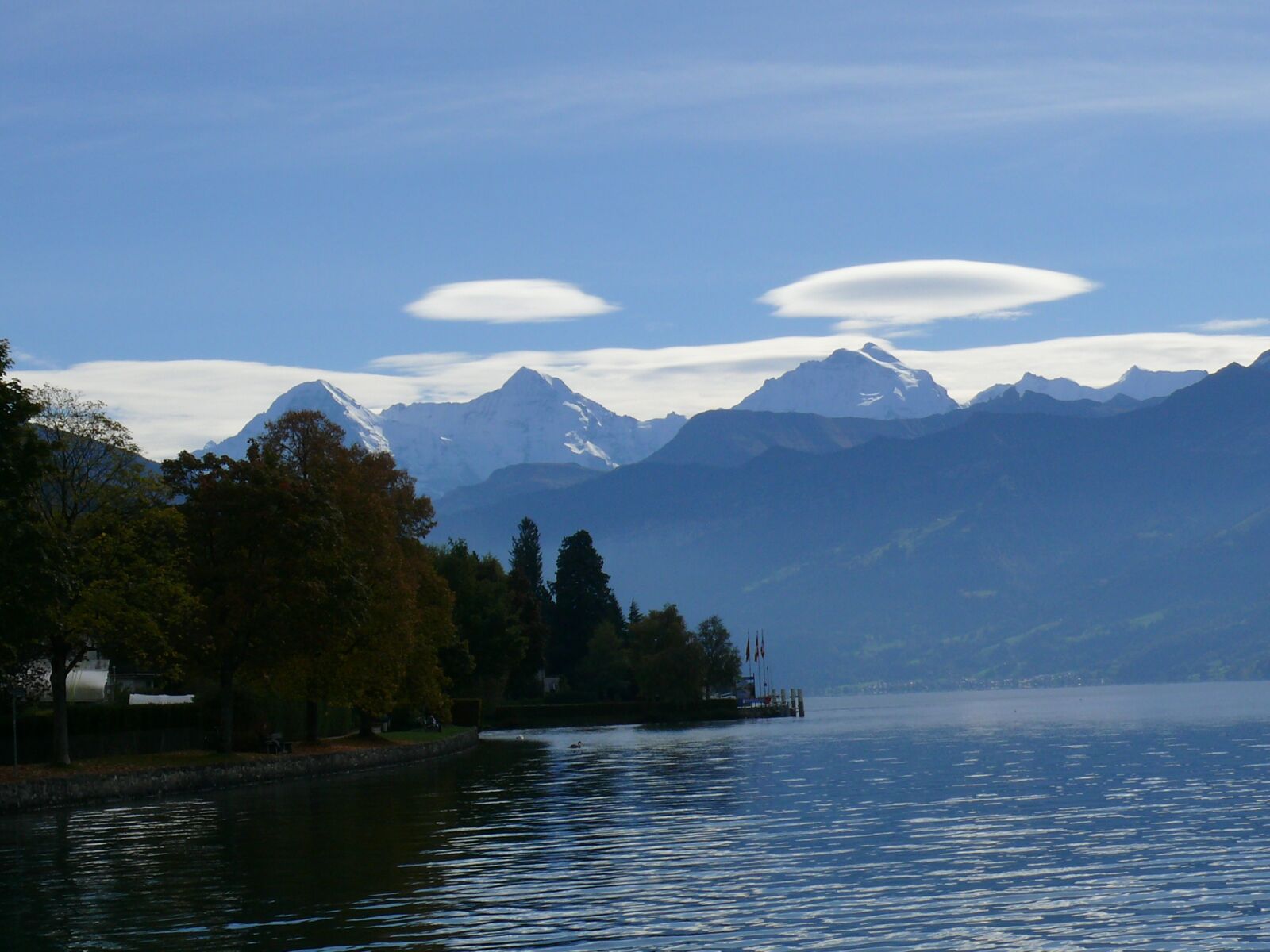 Panasonic DMC-FZ50 sample photo. Lake thun, thun, switzerland photography