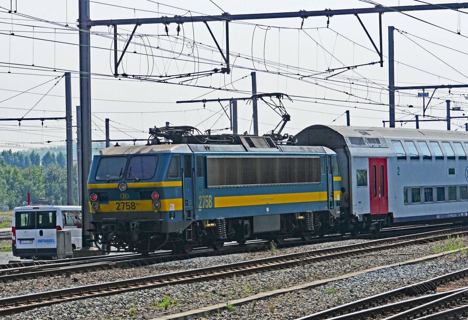 Panasonic Lumix DMC-GX8 sample photo. Old elektrolok, belgian state photography