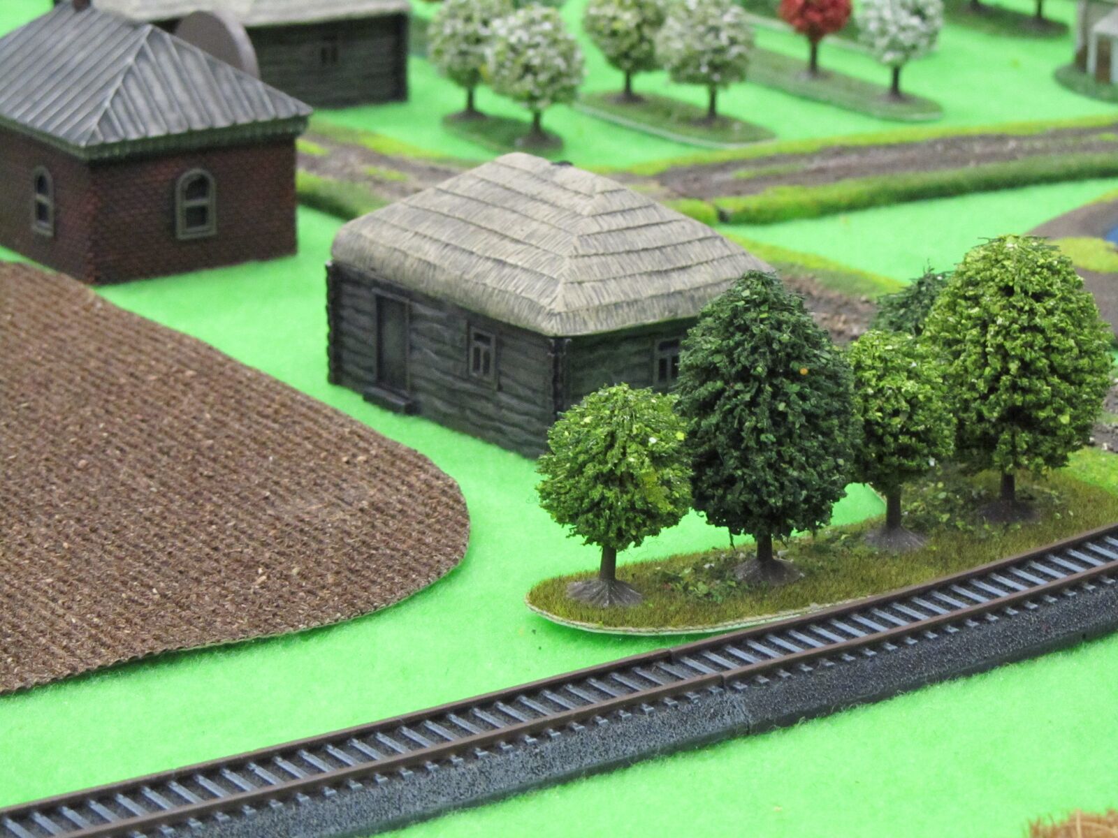 Canon PowerShot SX210 IS sample photo. Mockup, train, toys photography