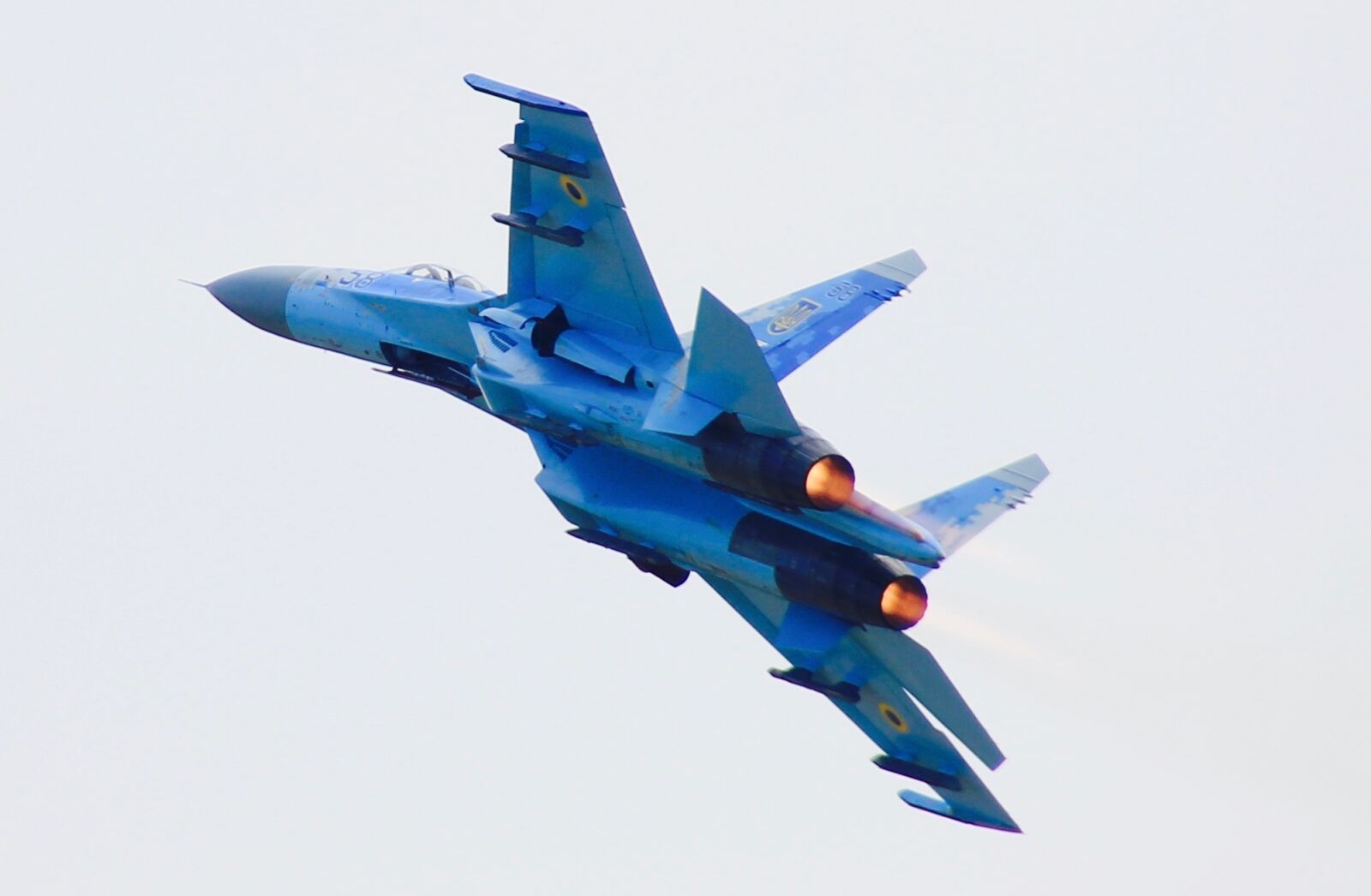 Canon EOS 60D sample photo. The plane, flying, su27 photography