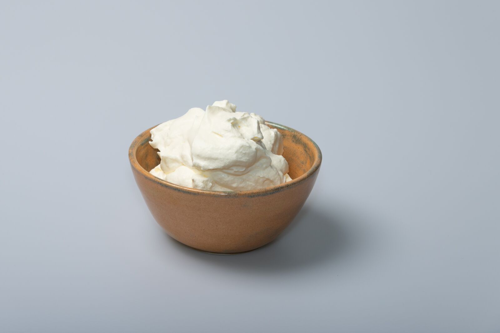Canon EOS 6D Mark II sample photo. Whipped cream, bowls, food photography