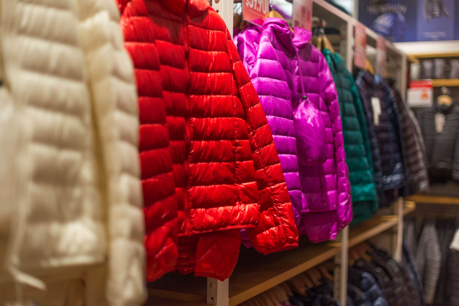 Nikon D610 + Nikon AF-S Nikkor 50mm F1.4G sample photo. Clothes, colorful, colourful, hanging photography
