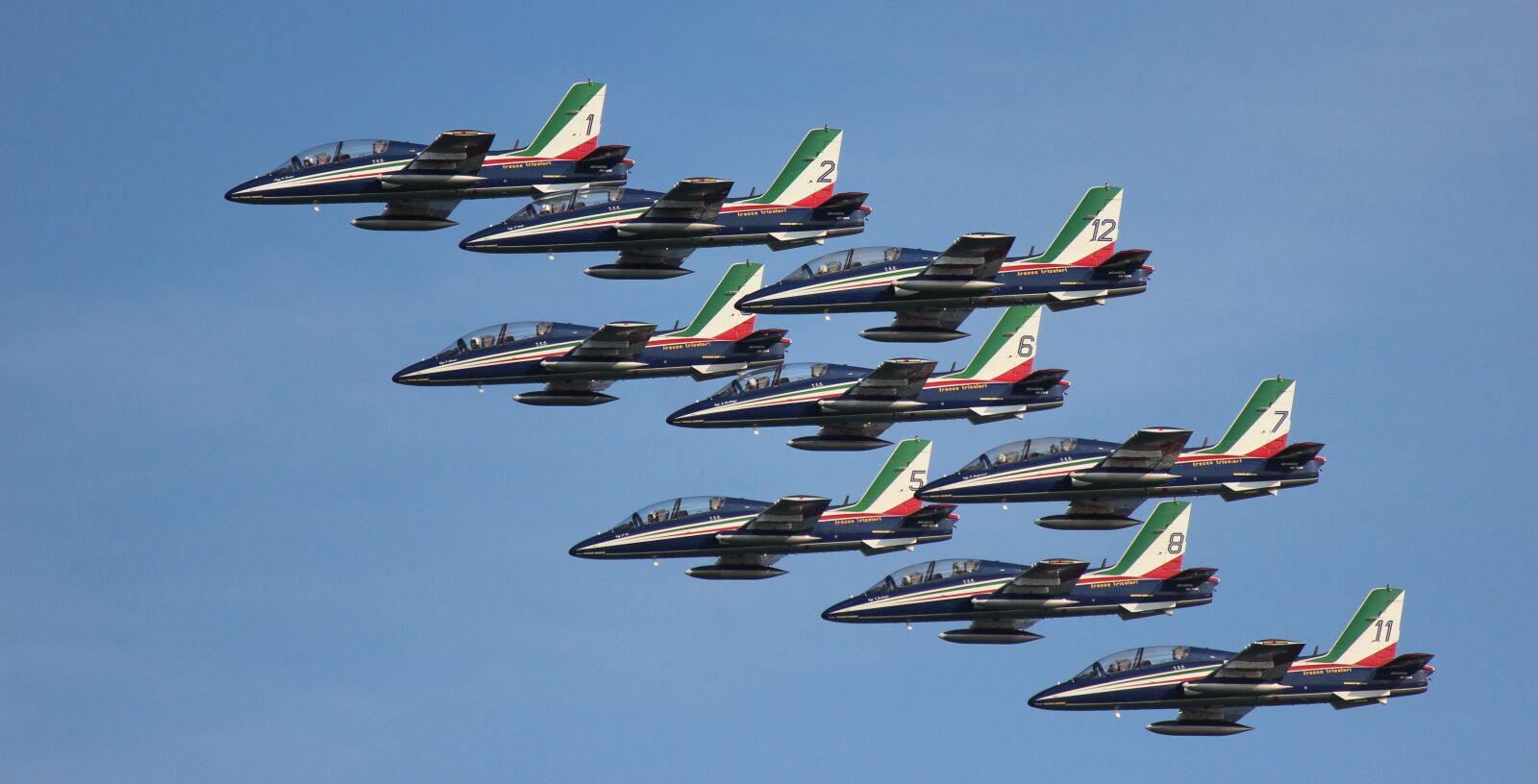 Canon EOS 600D (Rebel EOS T3i / EOS Kiss X5) sample photo. Frecce tricolori, acrobatics, aircraft photography
