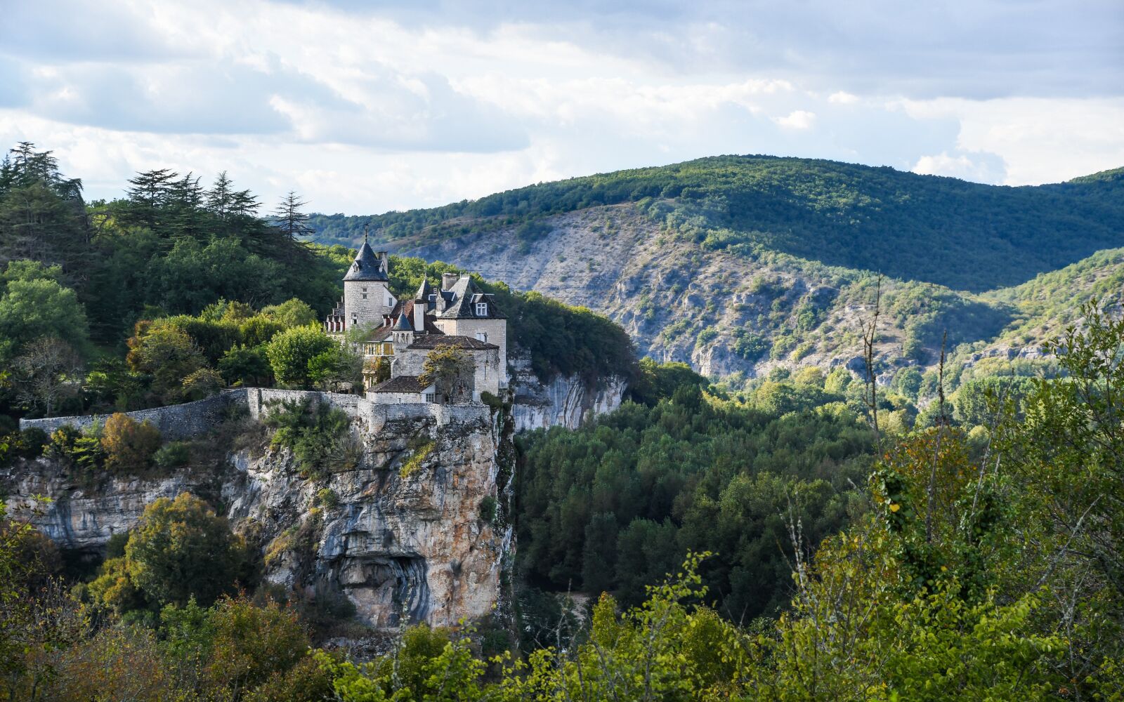 Nikon D500 sample photo. House, village, rock photography