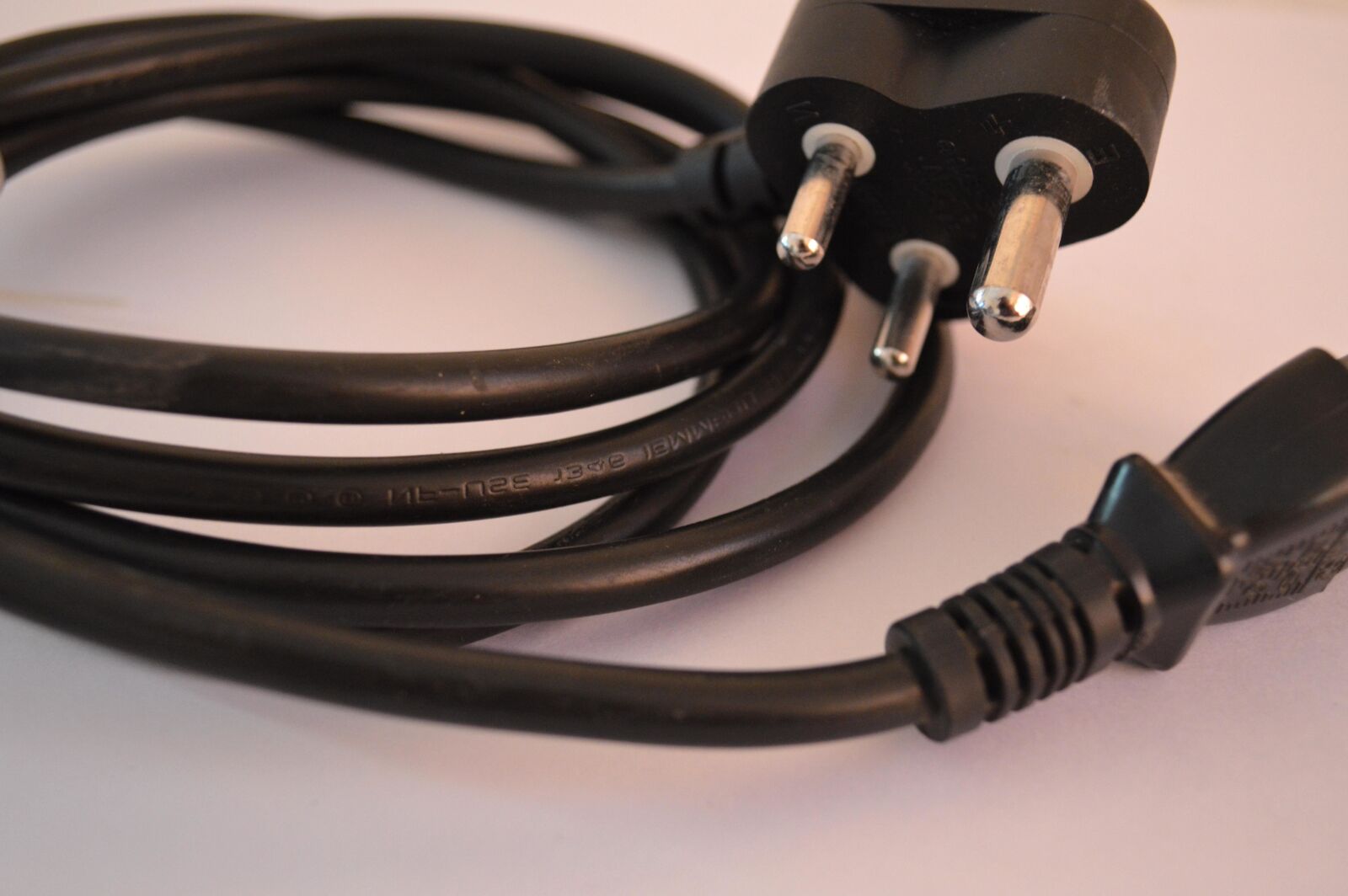 Nikon D3200 sample photo. Power cord, computer cable photography