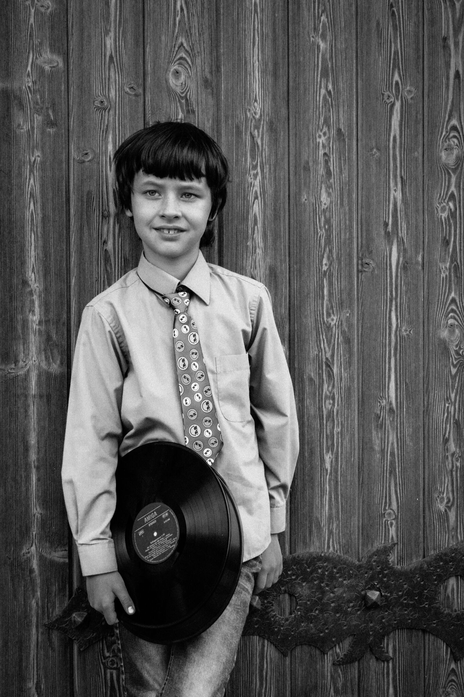 Nikon D3200 sample photo. Music, records, teen photography