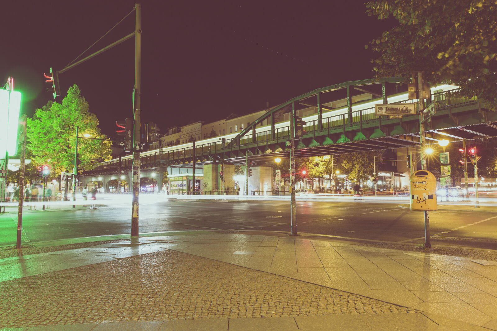 Canon EF 24-70mm F2.8L II USM sample photo. City, road, traffic, lights photography