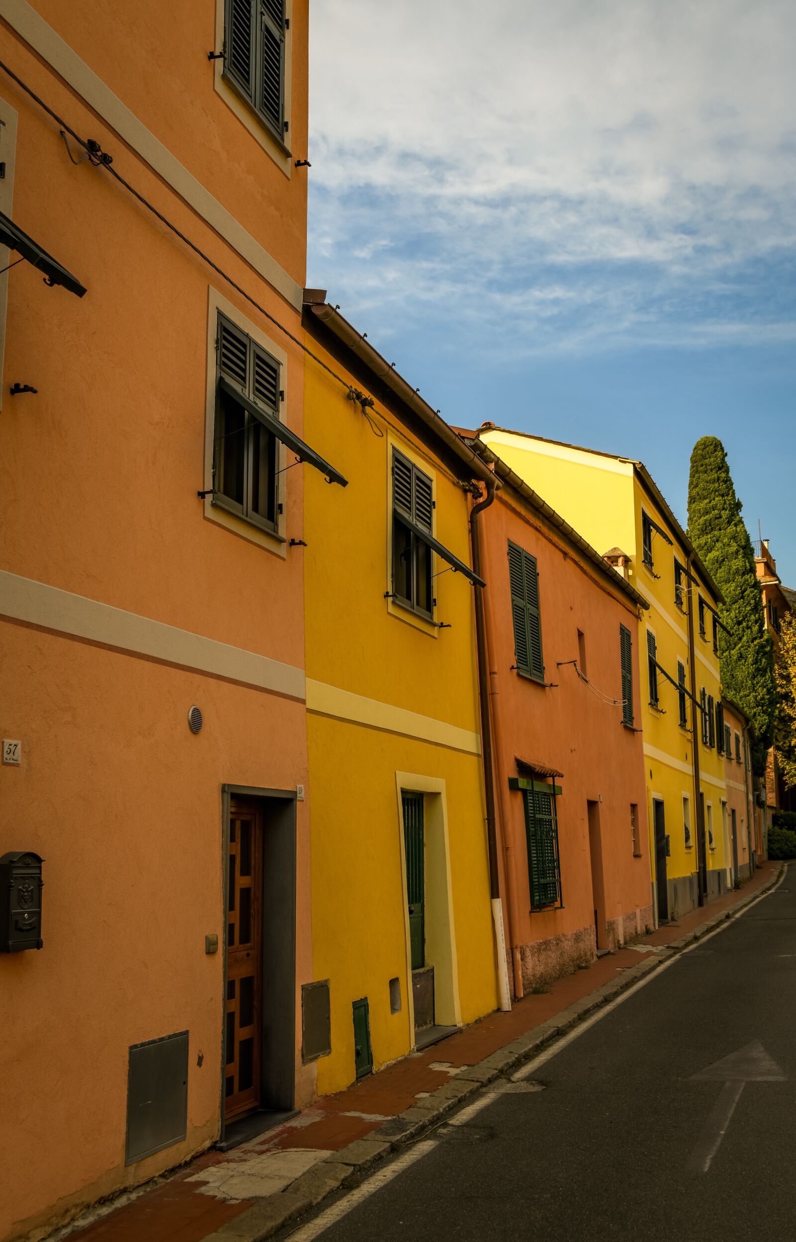 Tamron 28-300mm F3.5-6.3 Di VC PZD sample photo. House facade, perspective, architecture photography
