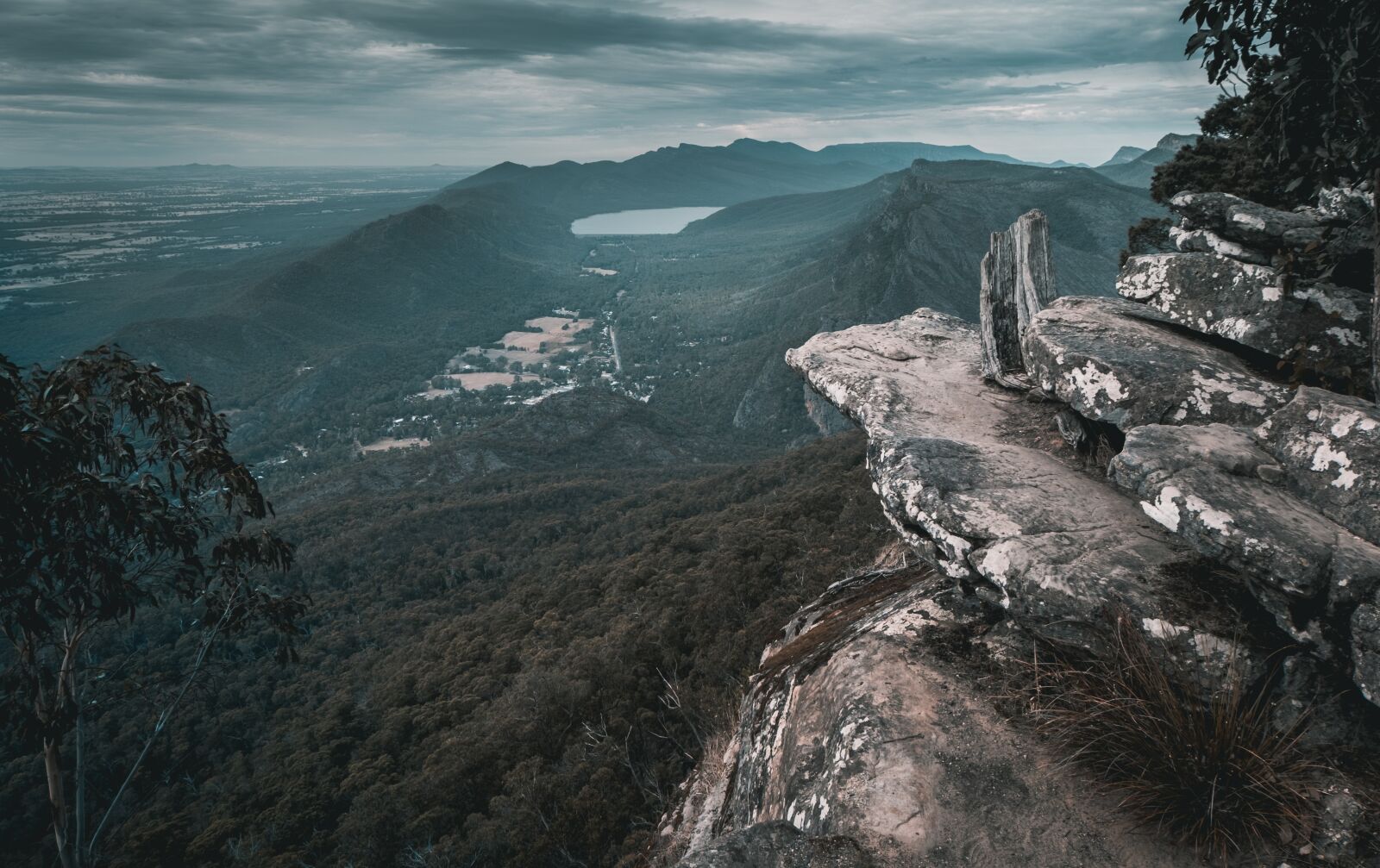 Fujifilm X-T20 + Fujifilm XC 16-50mm F3.5-5.6 OIS II sample photo. Landscape, a bird's eye photography