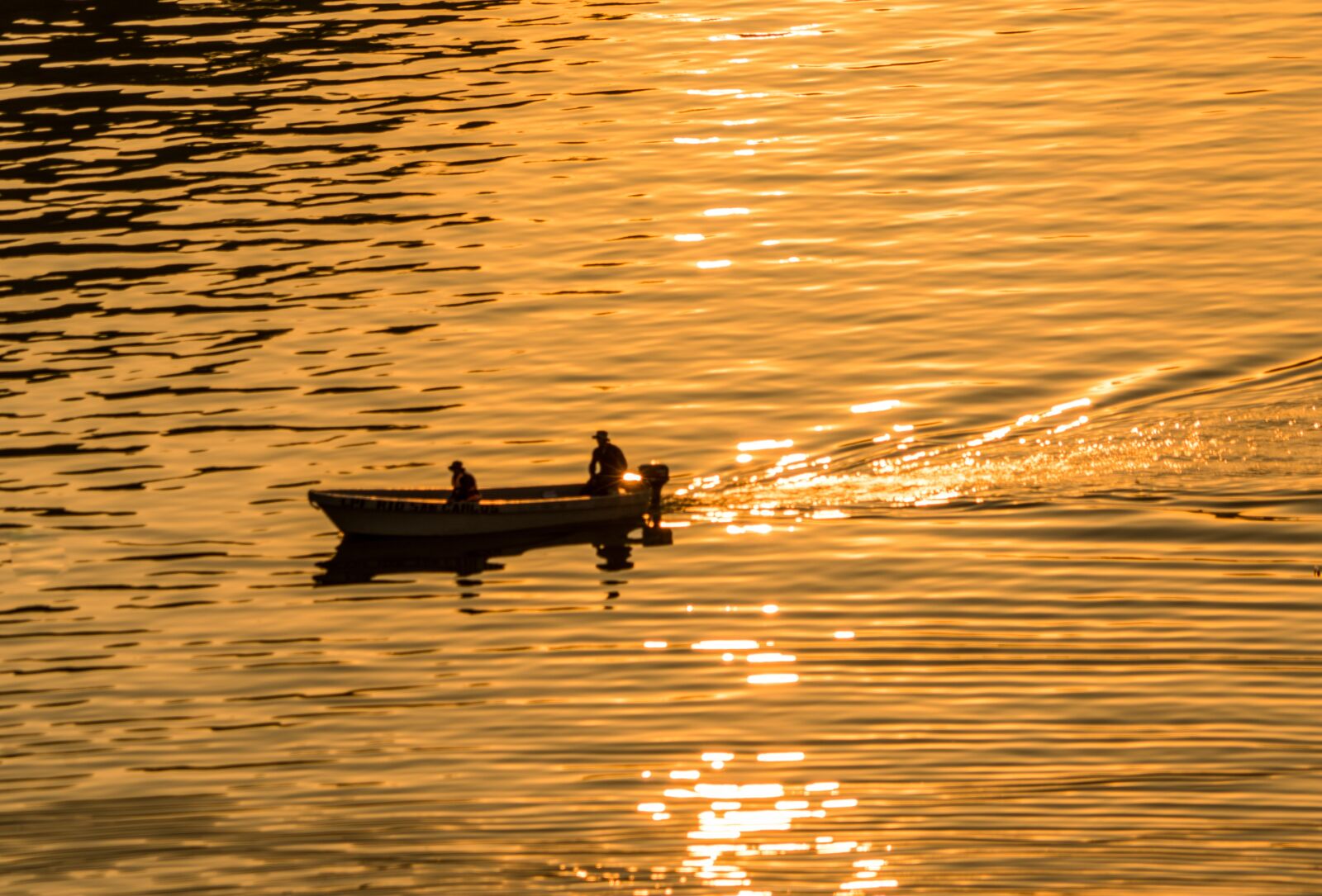 Sony a7R II + Sony FE 24-240mm F3.5-6.3 OSS sample photo. Sunset, guatemala, caribbean photography