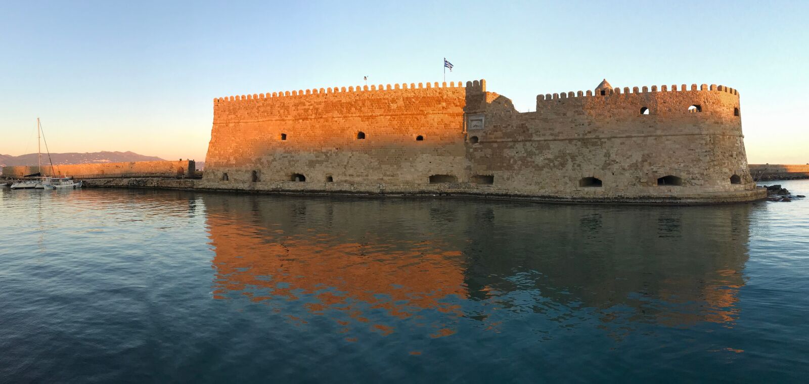 iPhone 7 back camera 3.99mm f/1.8 sample photo. Castle, fort, venetian photography