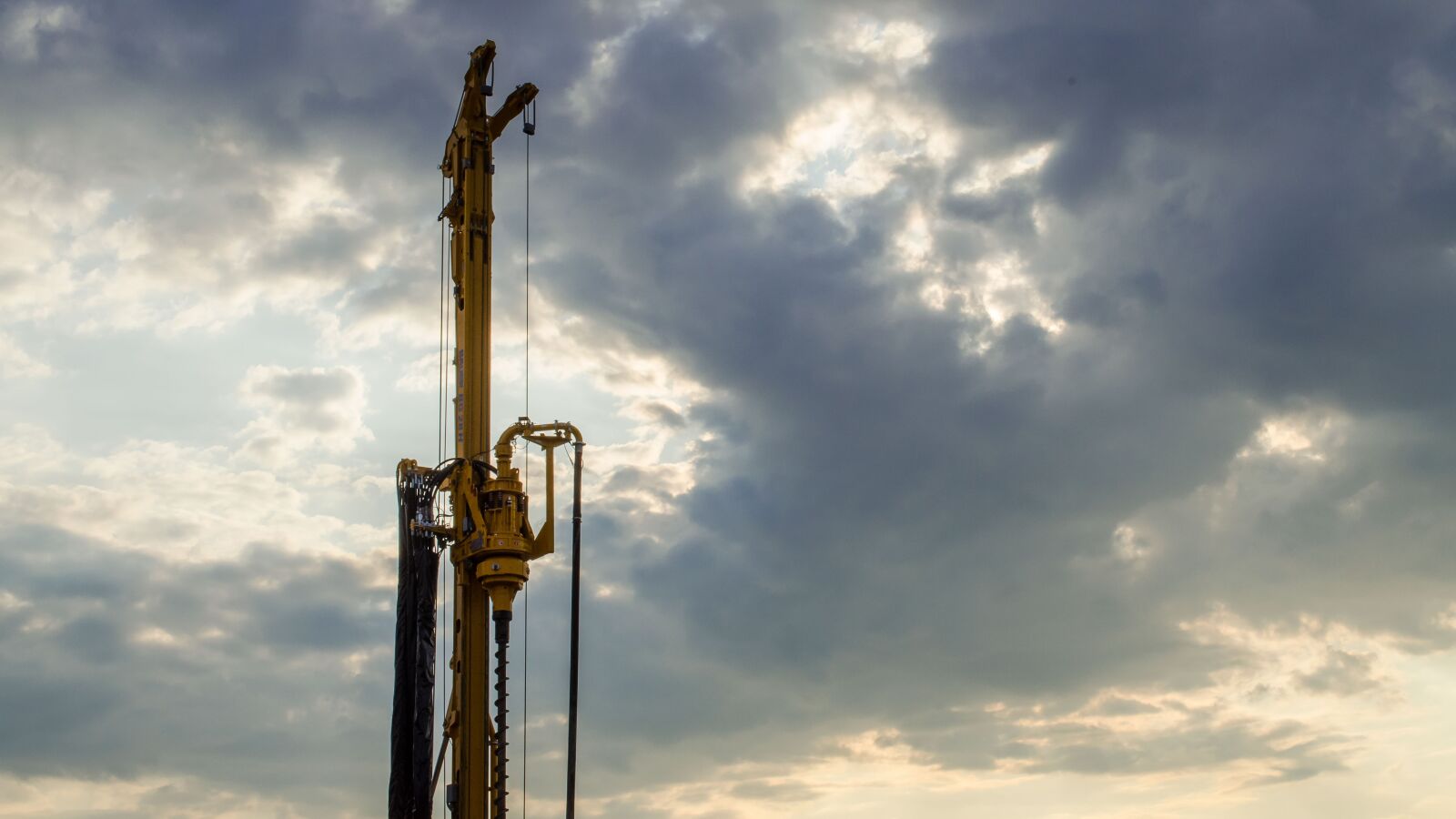 Nikon D5100 sample photo. Machine, sky, road works photography