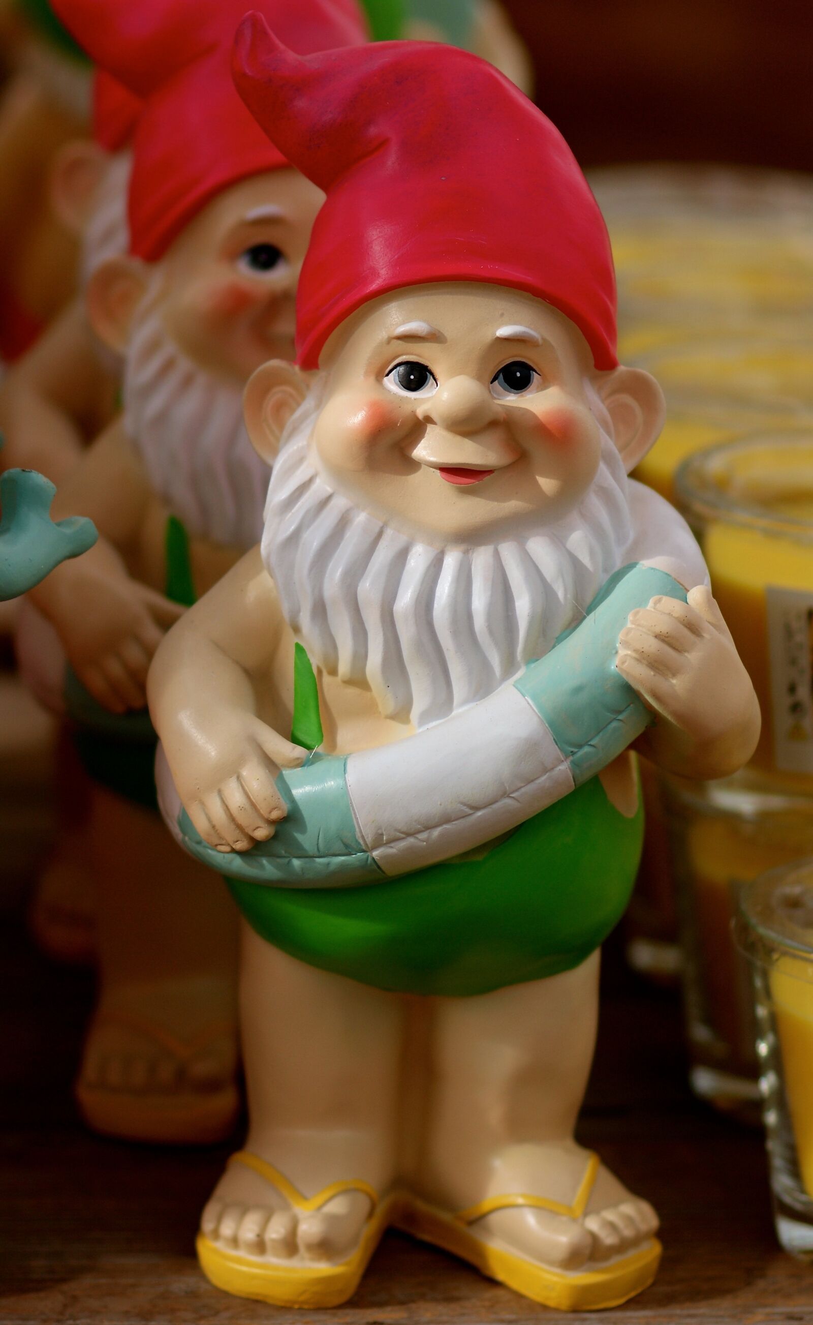 Sony Alpha DSLR-A350 sample photo. Garden gnome, colorful, garden photography