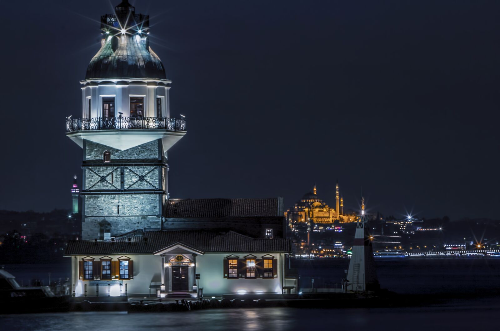 Canon EOS 70D + Canon EF 24-105mm F4L IS USM sample photo. Turkey, mosque, maiden tower photography