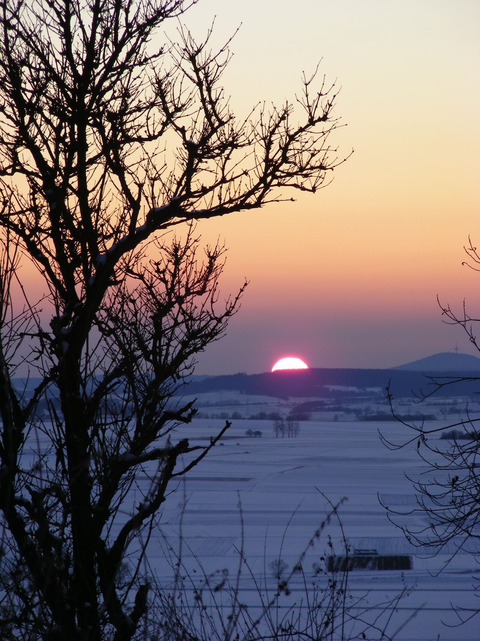 Fujifilm FinePix S5800 S800 sample photo. Sunset, winter, landscape photography