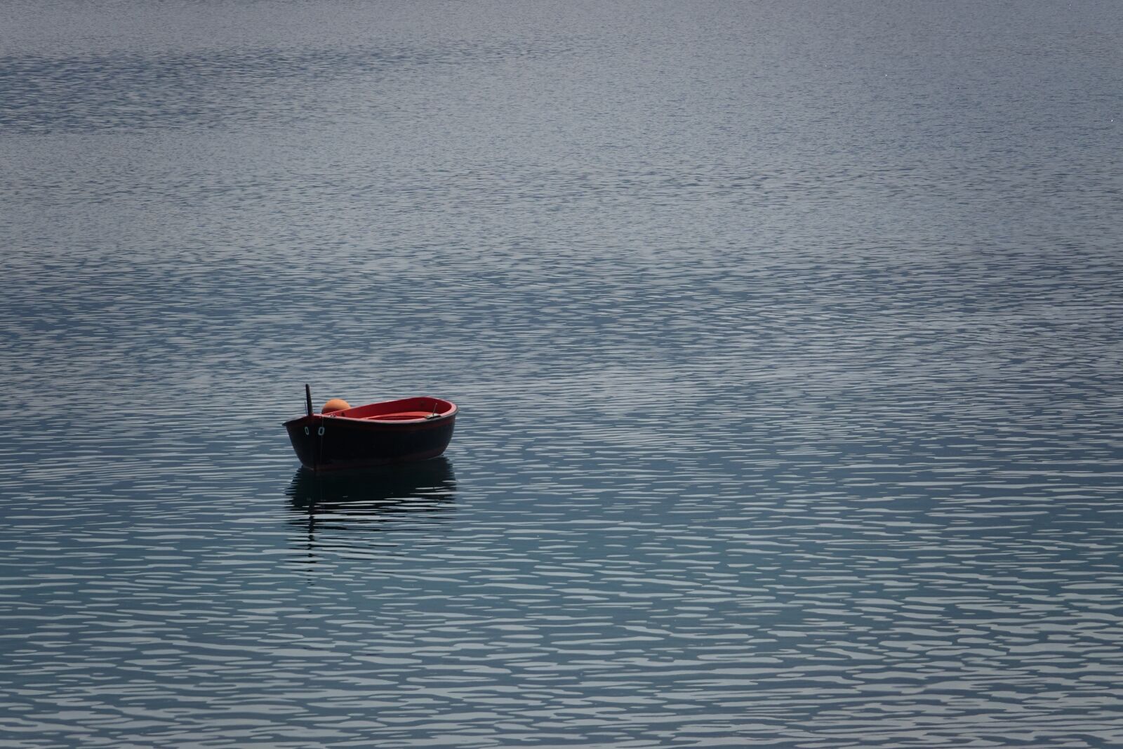 Sony Cyber-shot DSC-RX10 IV sample photo. Lake, boat, water photography