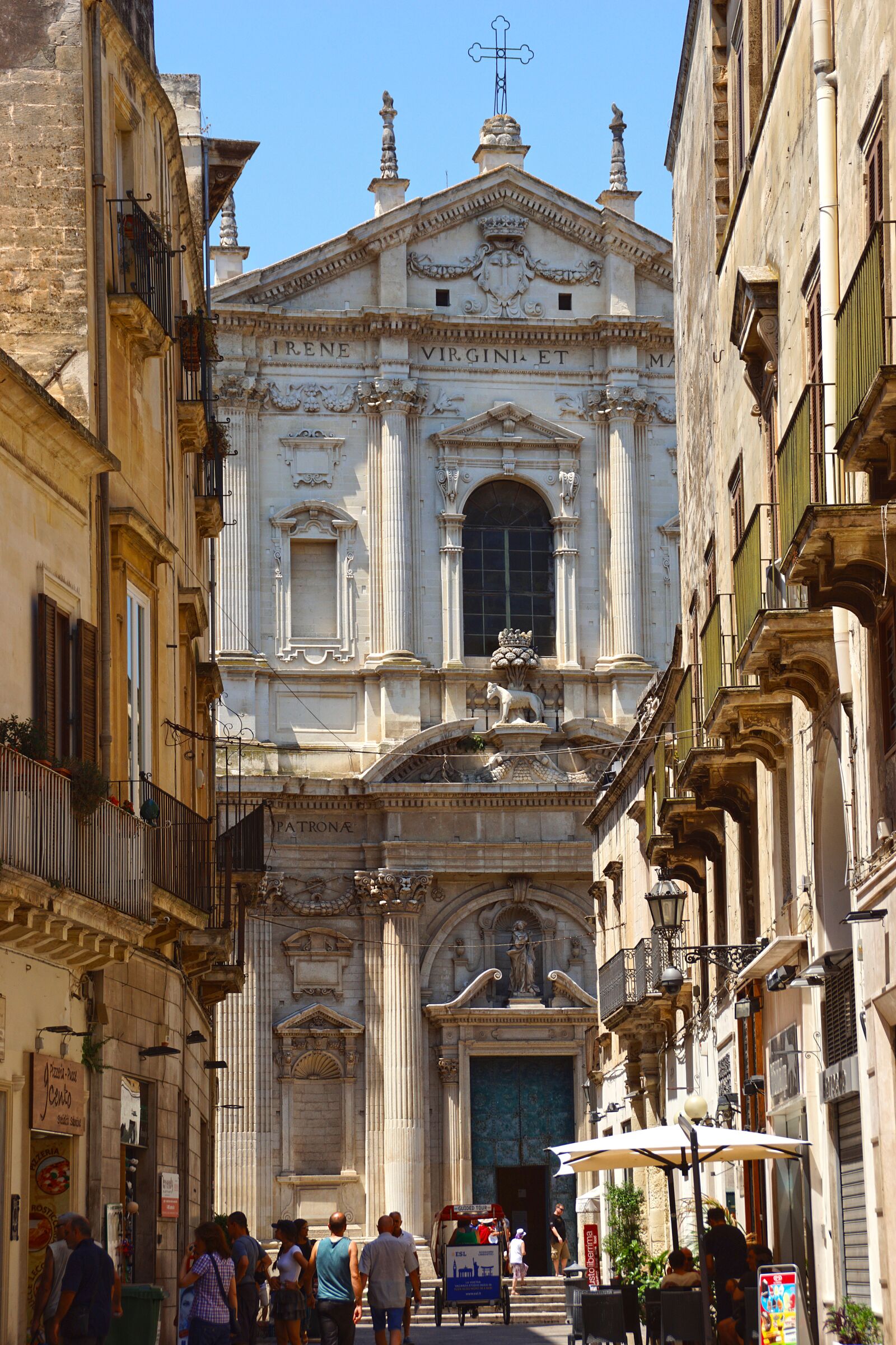 Sony DT 18-200mm F3.5-6.3 sample photo. Italy, city, architecture photography