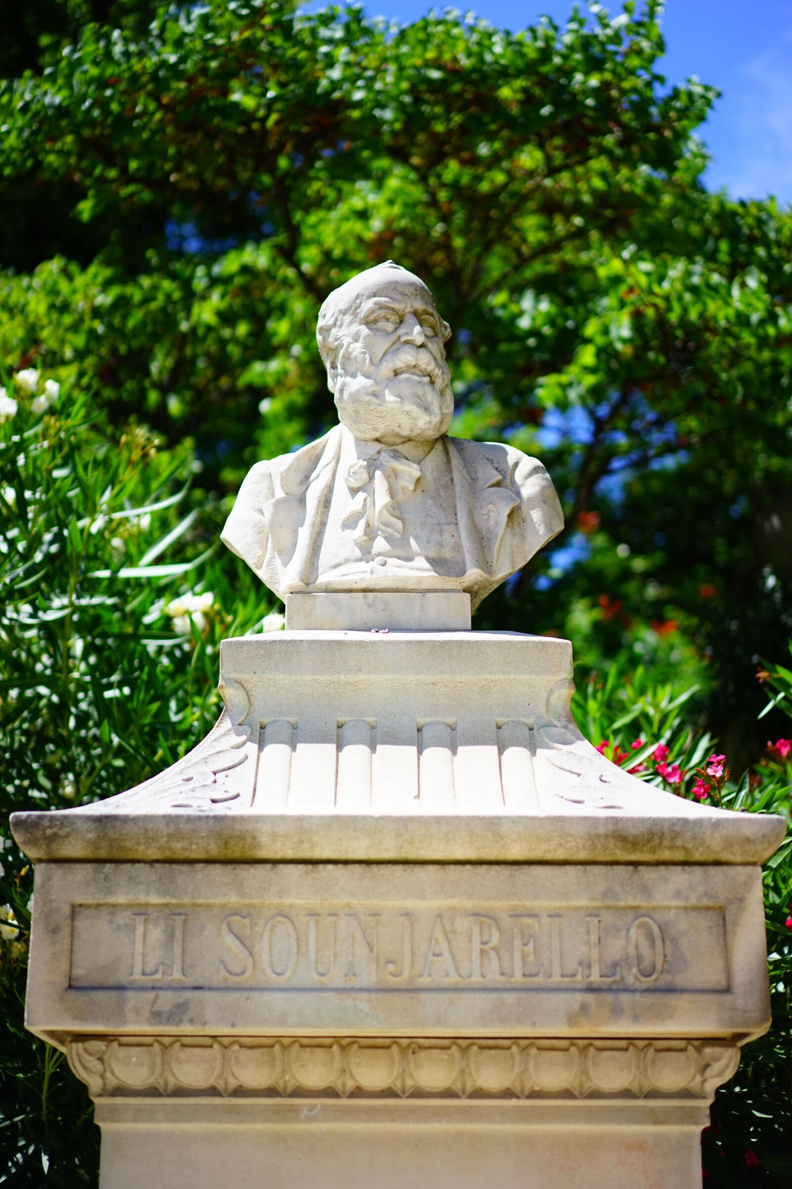 Sony a7 + Sony Sonnar T* FE 55mm F1.8 ZA sample photo. Bust, figure, el sounjarello photography
