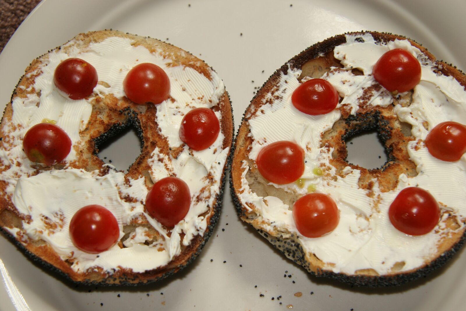 Canon EOS 20D sample photo. Bagel, cream cheese, cherry photography