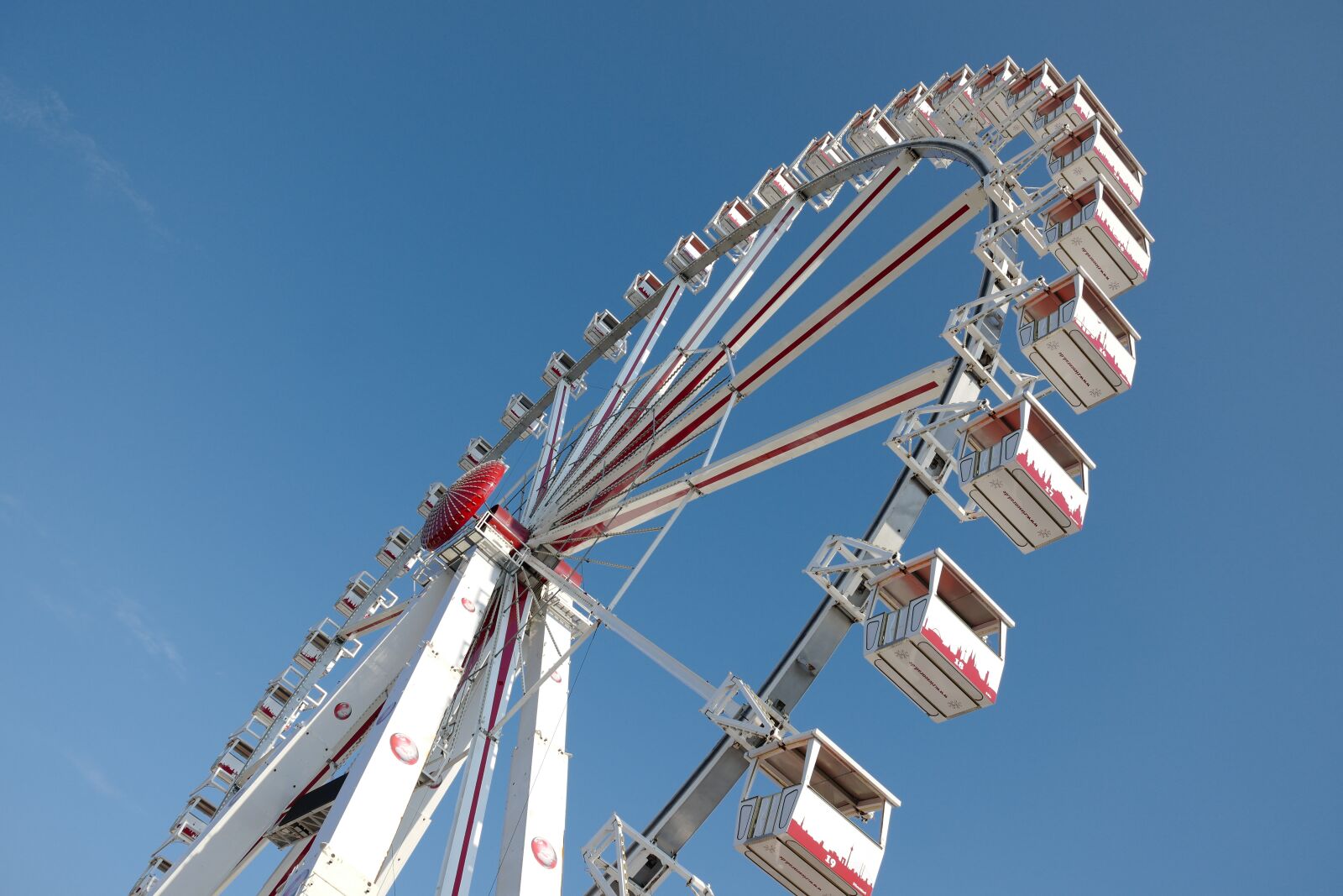 Leica CL sample photo. Ferris wheel, summer, sky photography