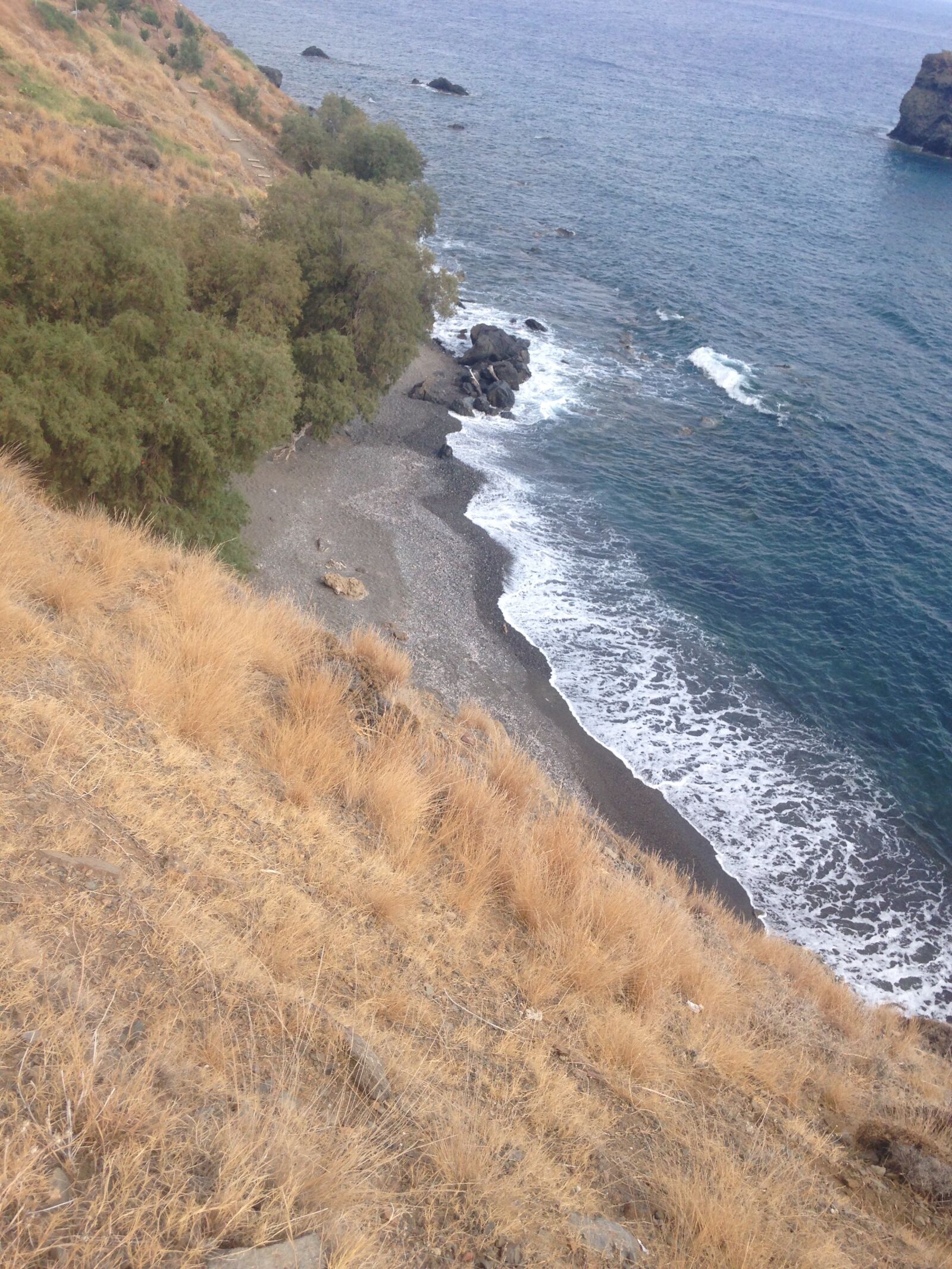 iPhone 5c back camera 4.12mm f/2.4 sample photo. Beach, black, beach, dark photography