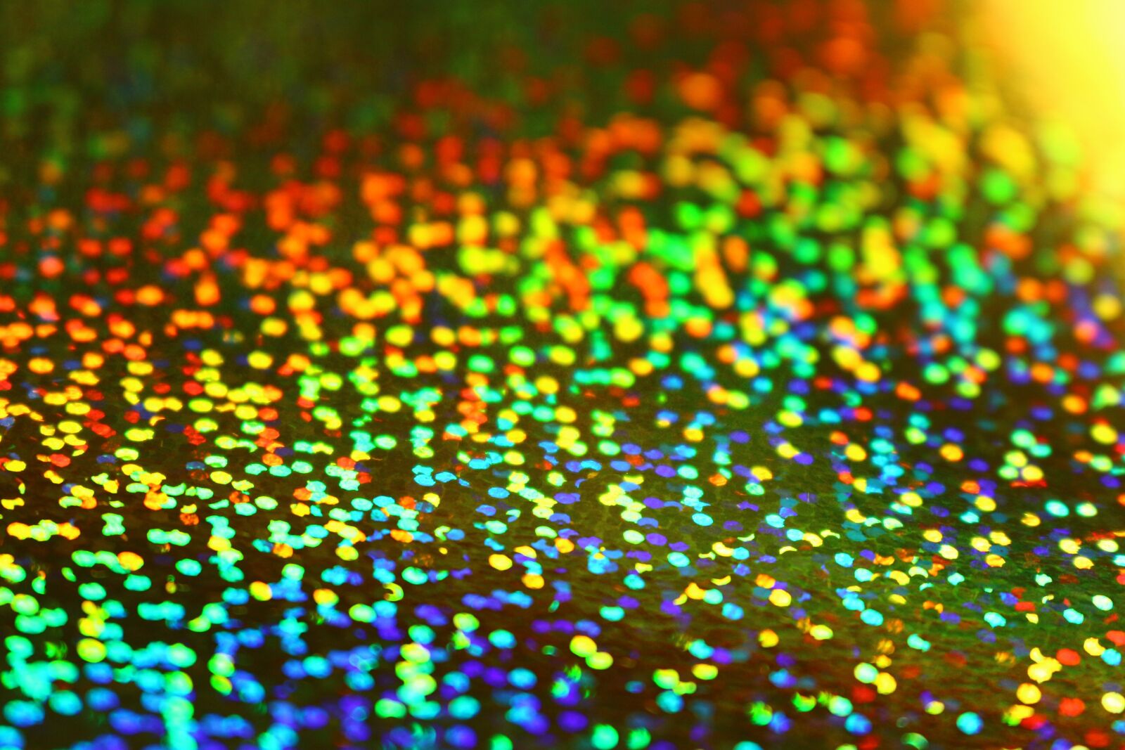 Canon EOS 100D (EOS Rebel SL1 / EOS Kiss X7) sample photo. Handicraft paper, iridescent, bokeh photography