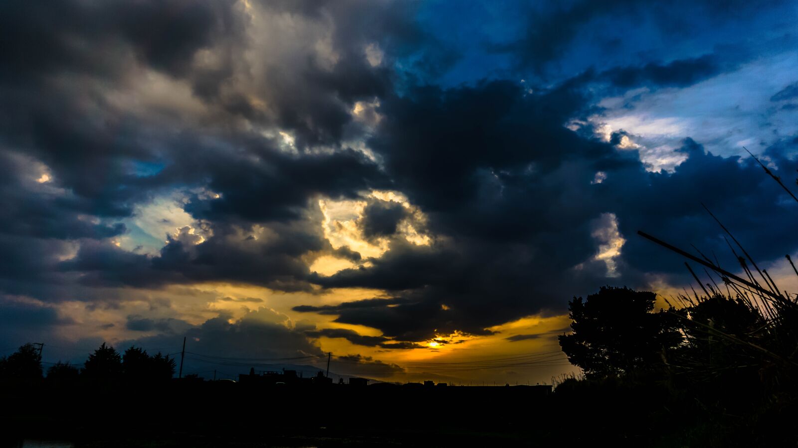 Sony E 16-50mm F3.5-5.6 PZ OSS sample photo. Sky, cloud, sunset photography