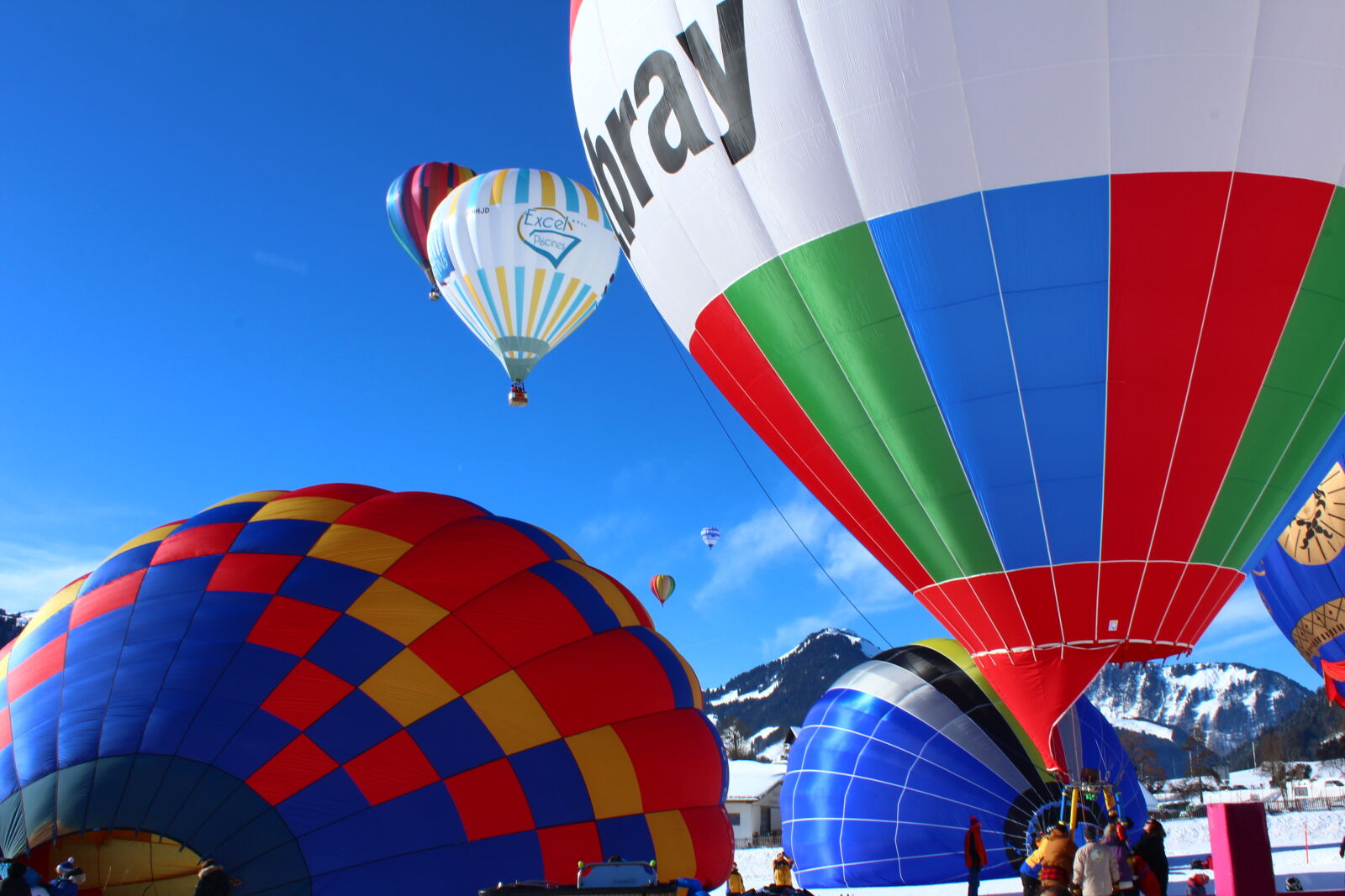 Canon EOS 1200D (EOS Rebel T5 / EOS Kiss X70 / EOS Hi) sample photo. Alps, ballooing, balloon, flying photography
