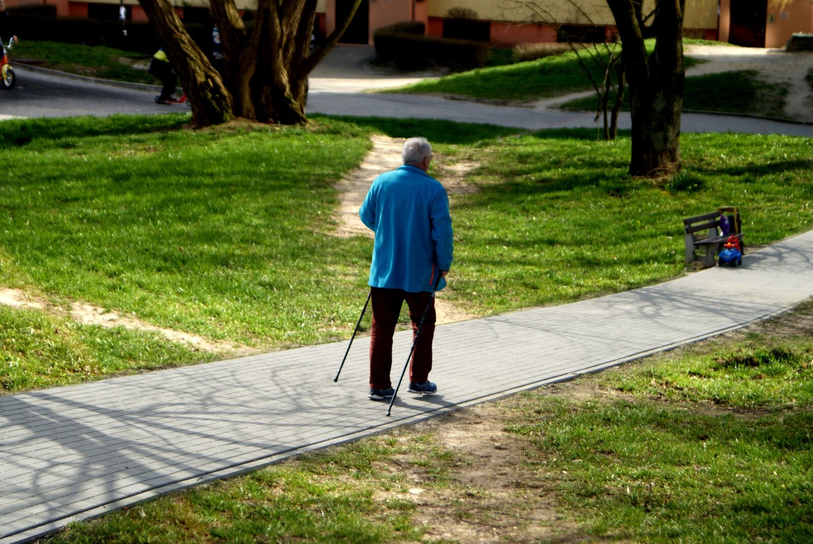 Sony Alpha DSLR-A200 sample photo. Older, man, reaching photography