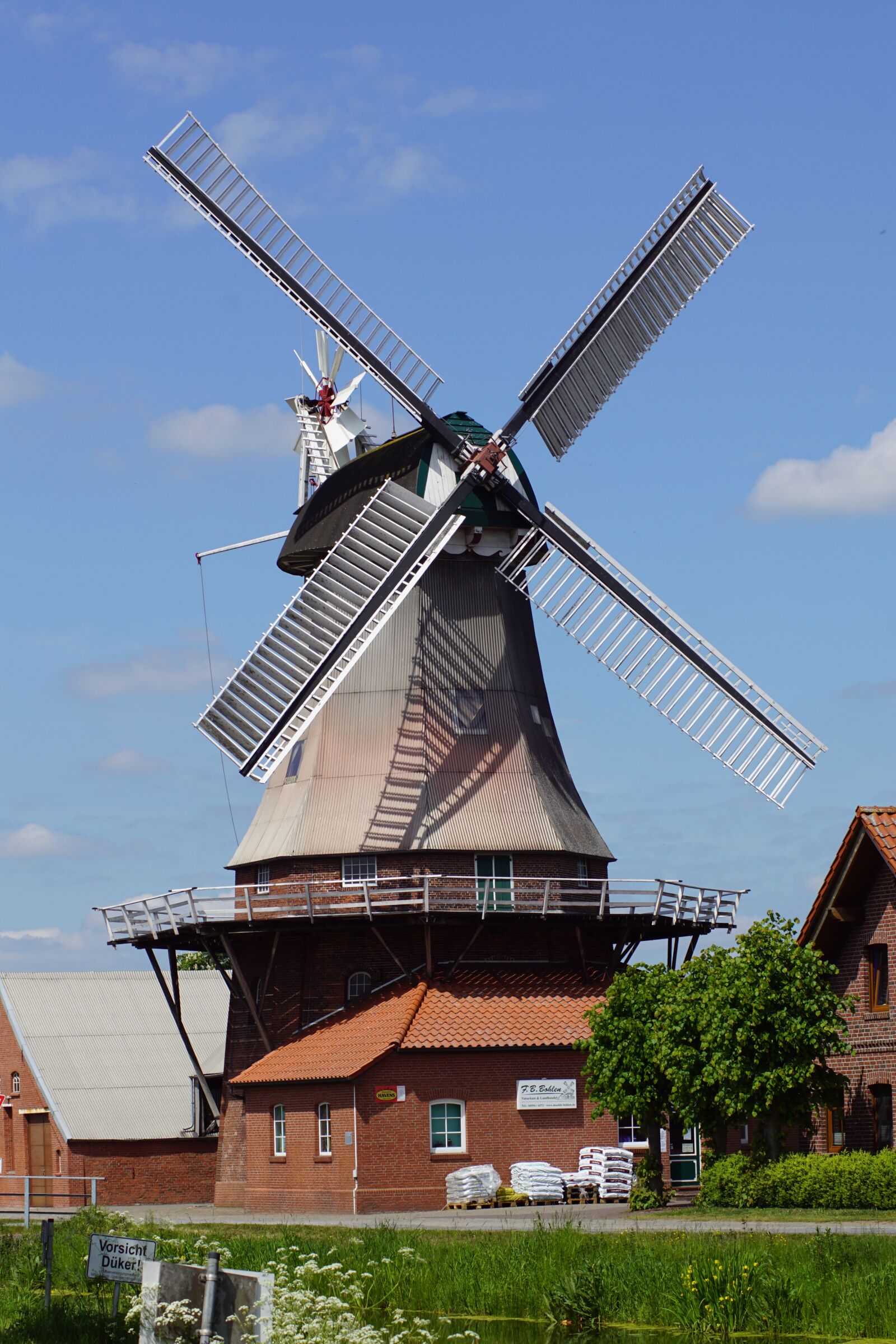 Sony SLT-A68 sample photo. Mill, windmill, dutch photography