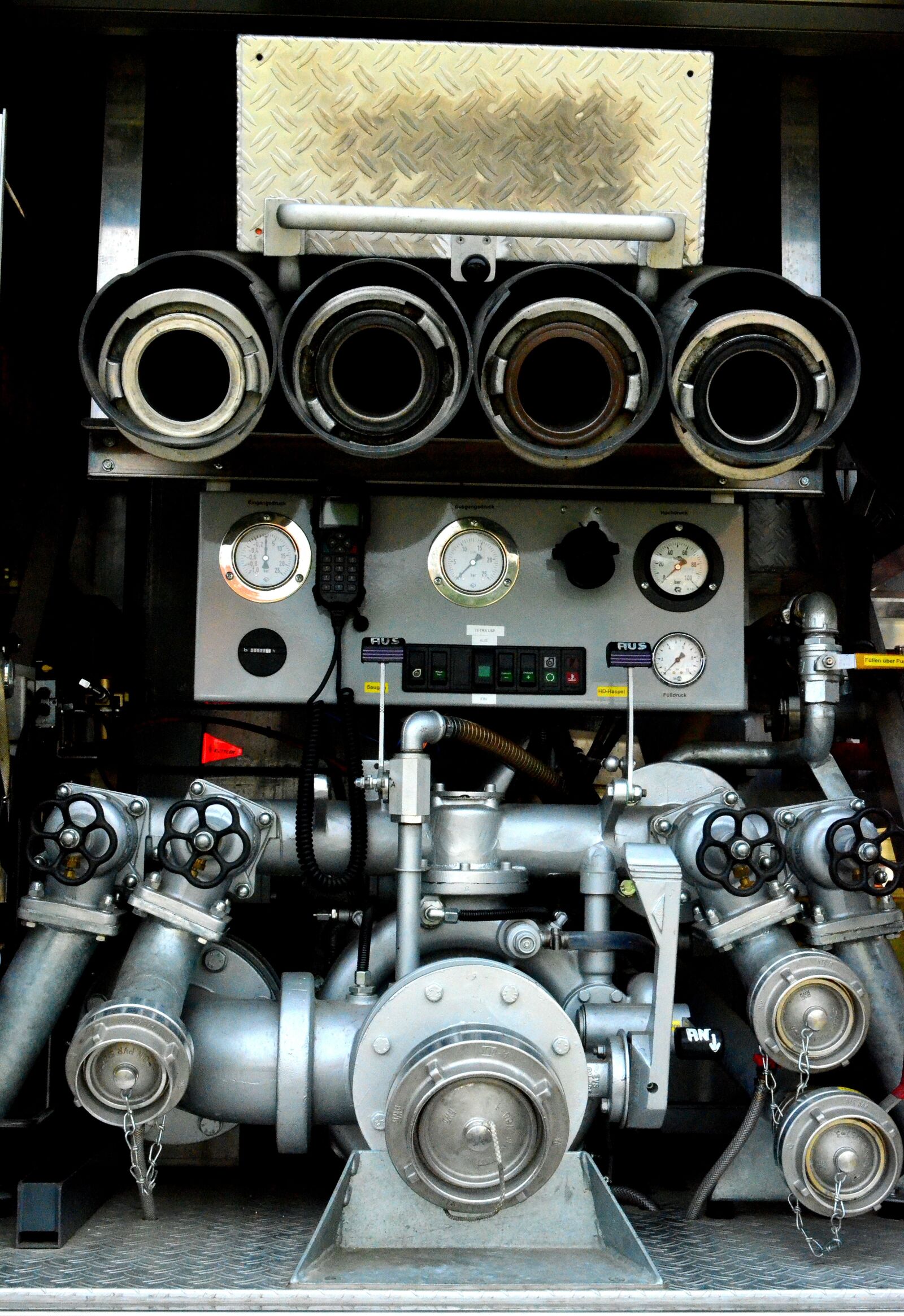 Nikon D5100 sample photo. Fire, extinguishing hoses, extinguishing photography