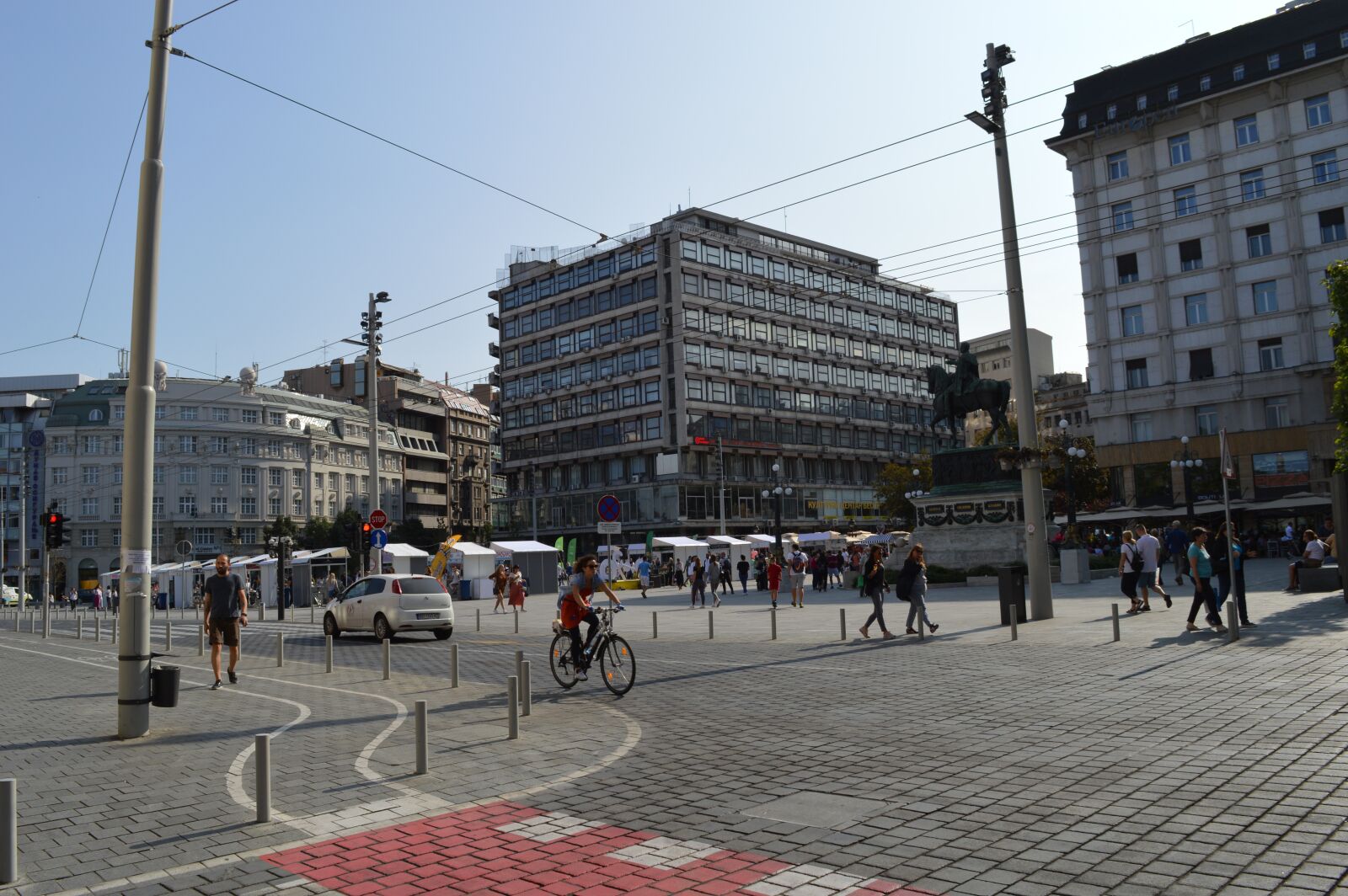 Nikon D3200 sample photo. Square, street, city photography