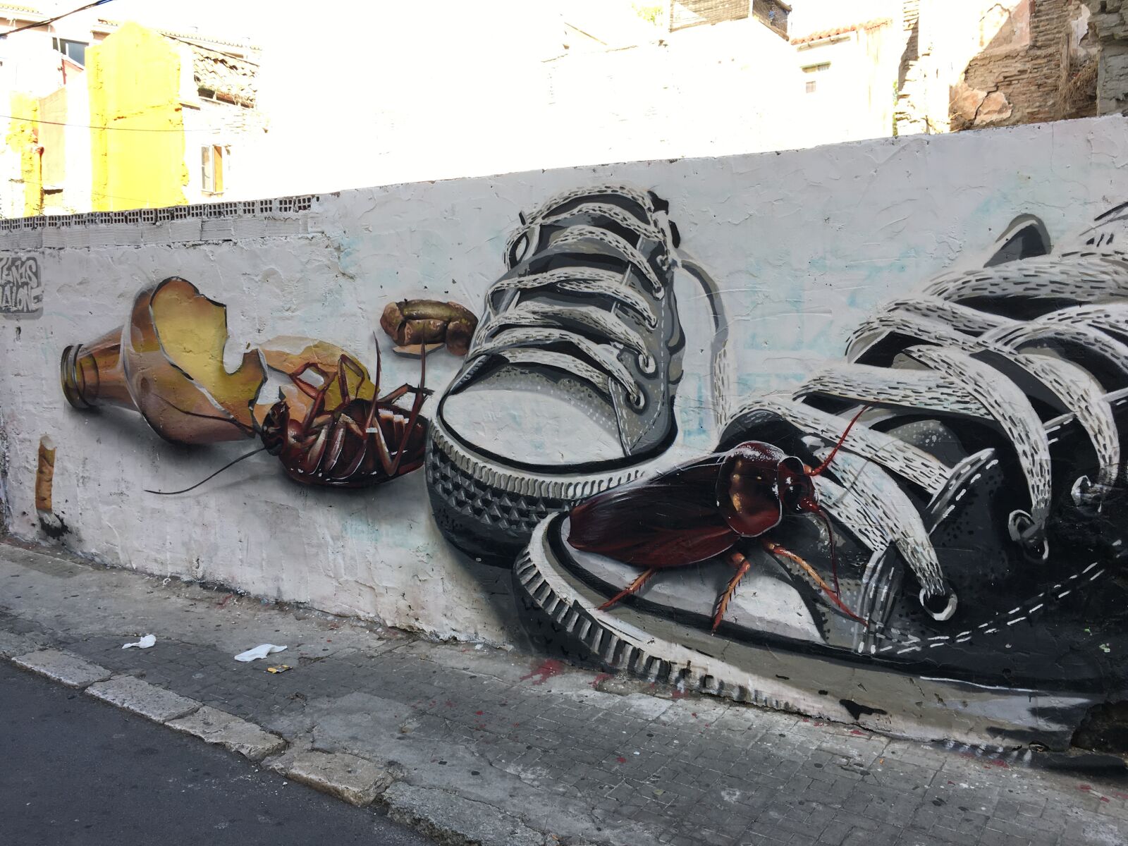 iPhone 6s back camera 4.15mm f/2.2 sample photo. Graffiti, malaga, malaga, gente photography