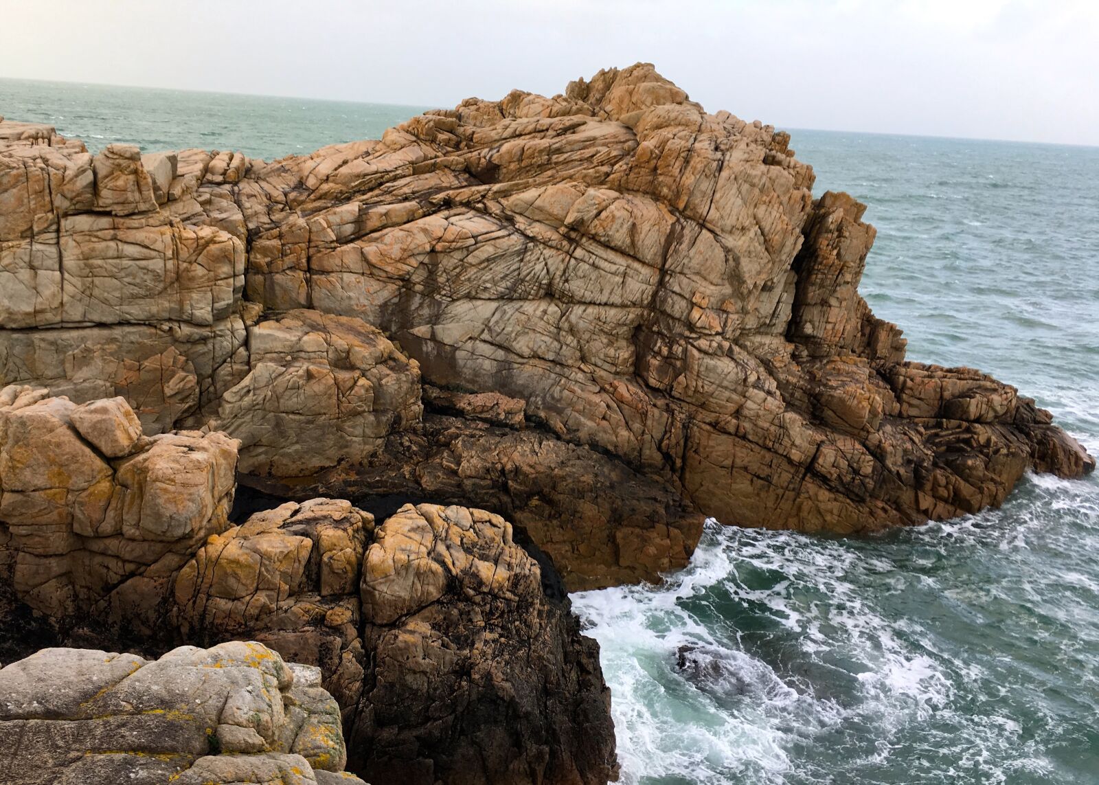 Apple iPhone 6s sample photo. Sea, rock, ocean photography