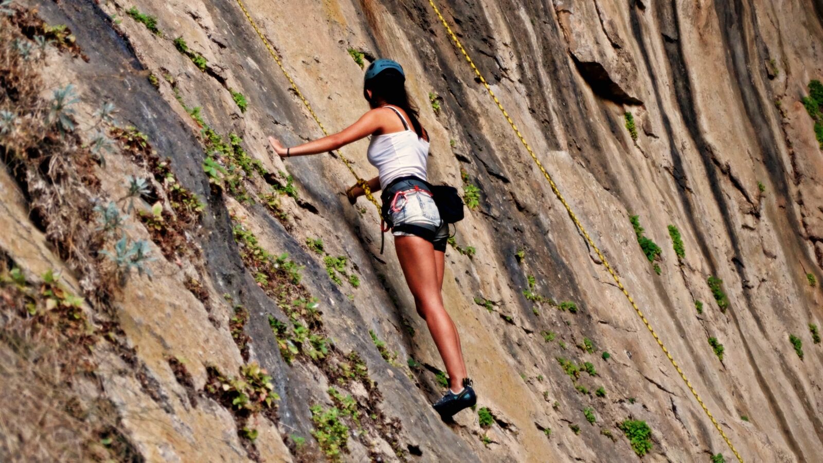 Sony Cyber-shot DSC-HX300 sample photo. Climb, nature, adventure photography