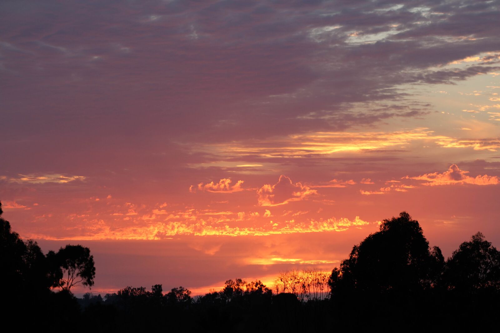 Canon EOS 7D + Canon EF 70-200mm F4L USM sample photo. Sunset landscape, cloud, countryside photography