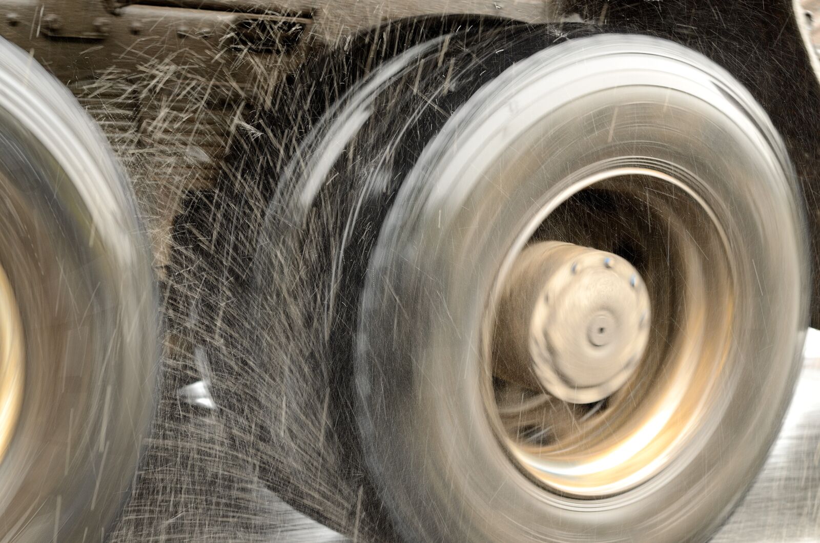 Nikon D5100 sample photo. Dirt, wheel, rotation photography