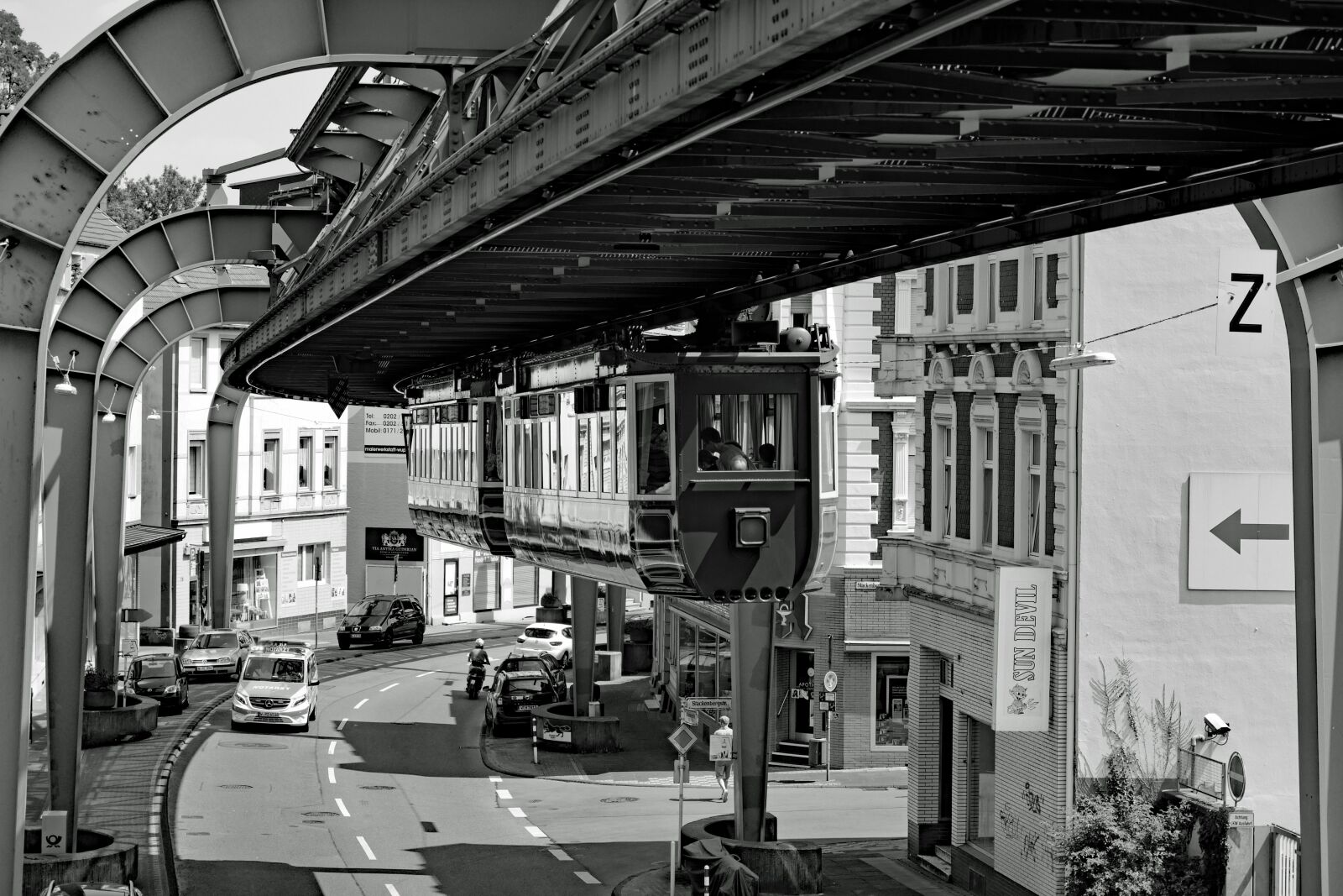 Vario-Elmar TL 1:3.5-5.6 / 18-56 ASPH. sample photo. Wuppertal, schwebebahn, viaduct photography