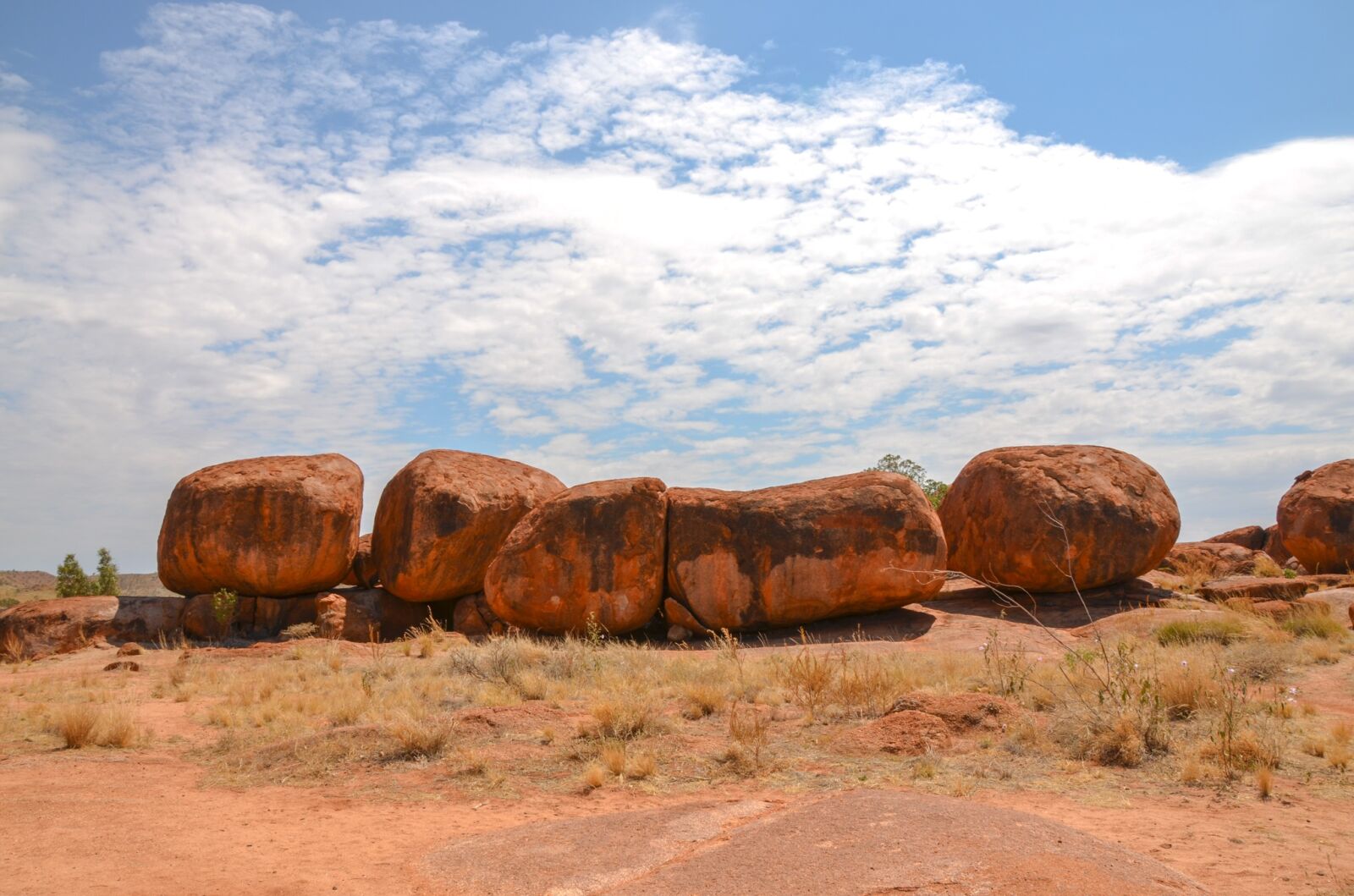 Nikon D5100 sample photo. Devils marbles, karlu karlu photography