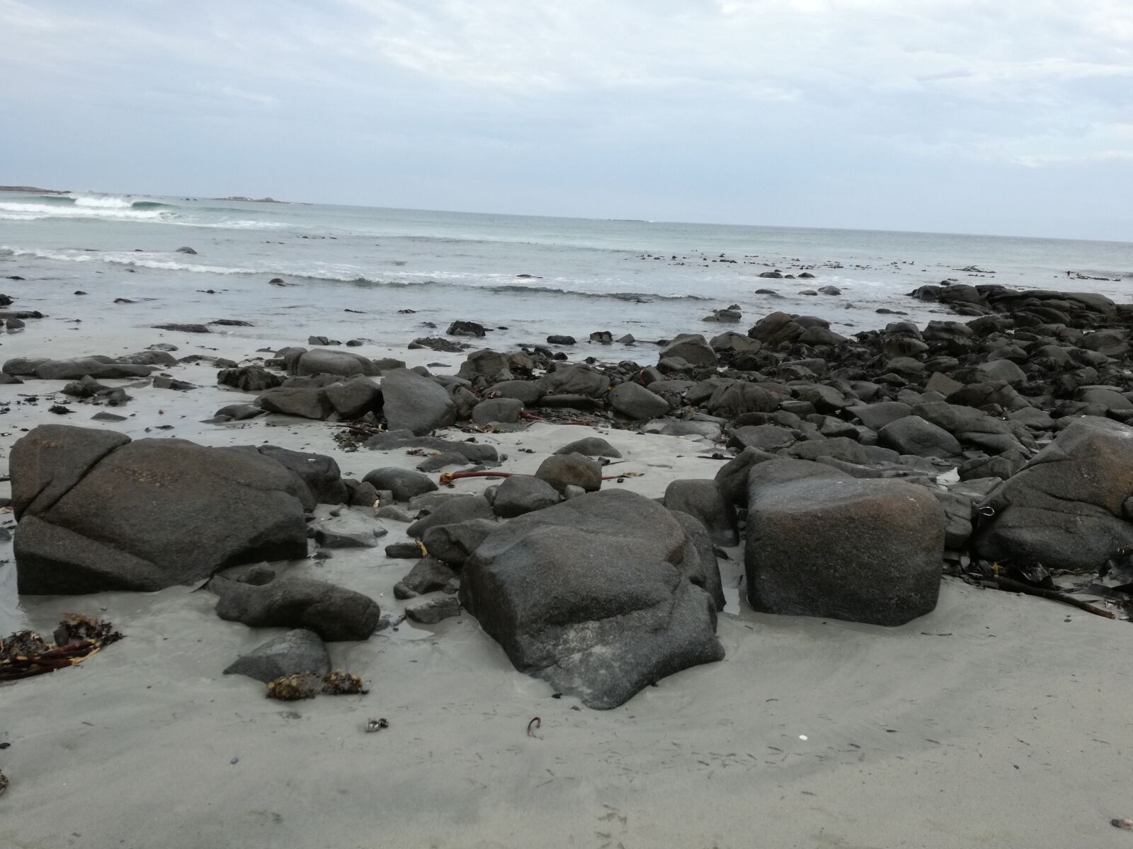 HUAWEI P9 LITE sample photo. Rocks, beach, seascape photography
